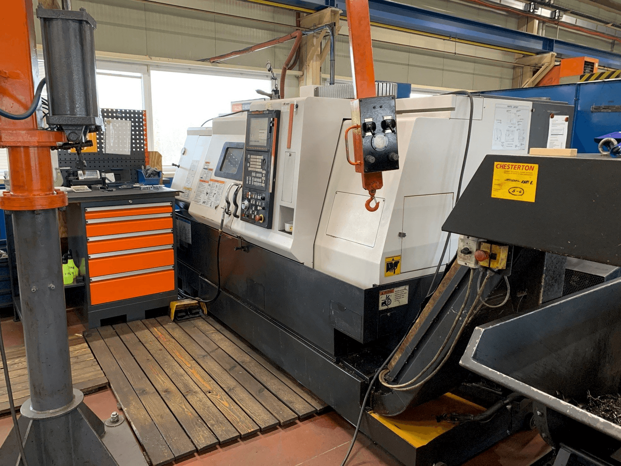 Makine Mazak QTN - 250 - Önden görünüm