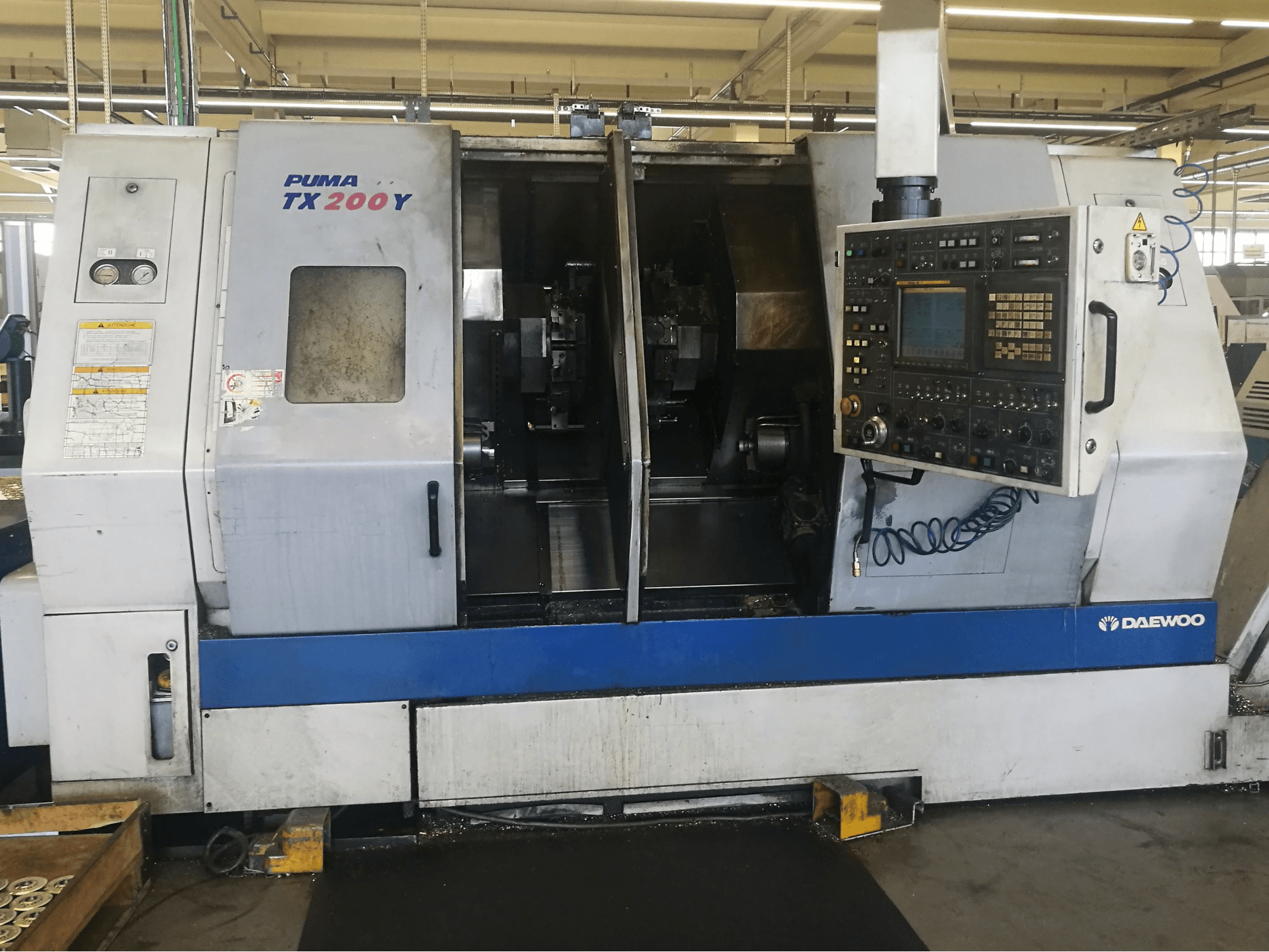 Makine DAEWOO - Önden görünüm PUMA TX20Y