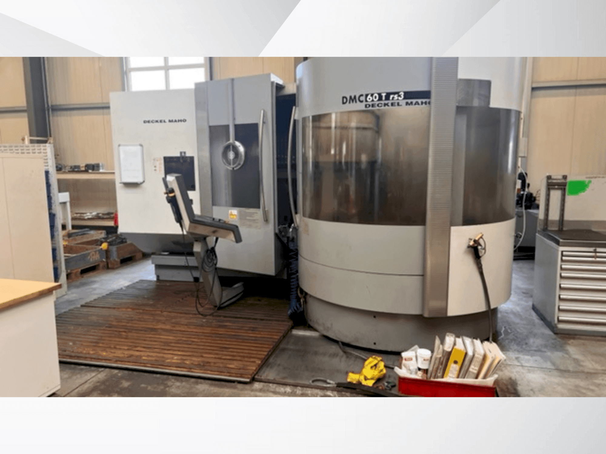 Makine DMG DMC 60 T rs3 - Önden görünüm