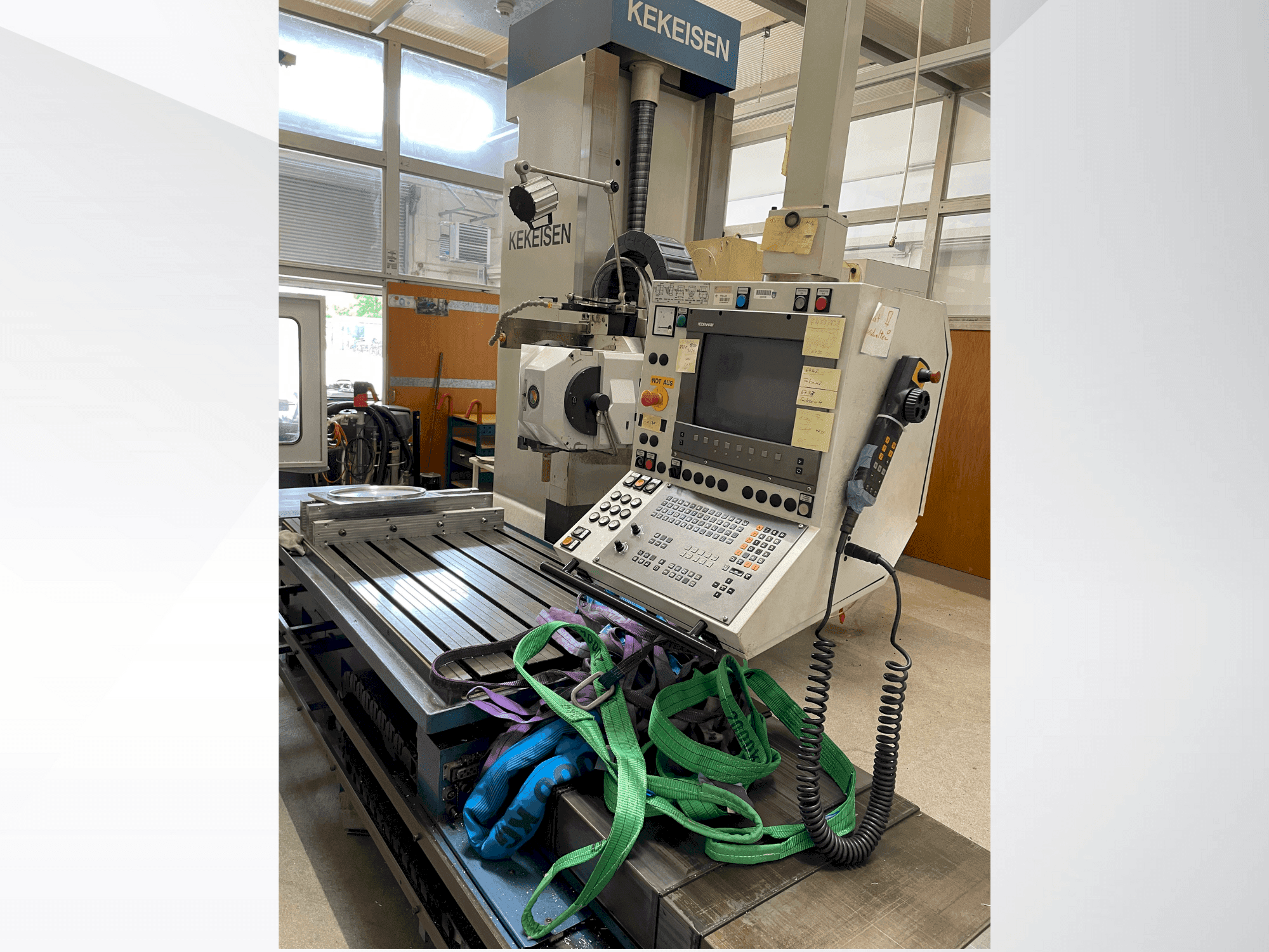 Makine Kekeisen UBF 1600/15 - Önden görünüm