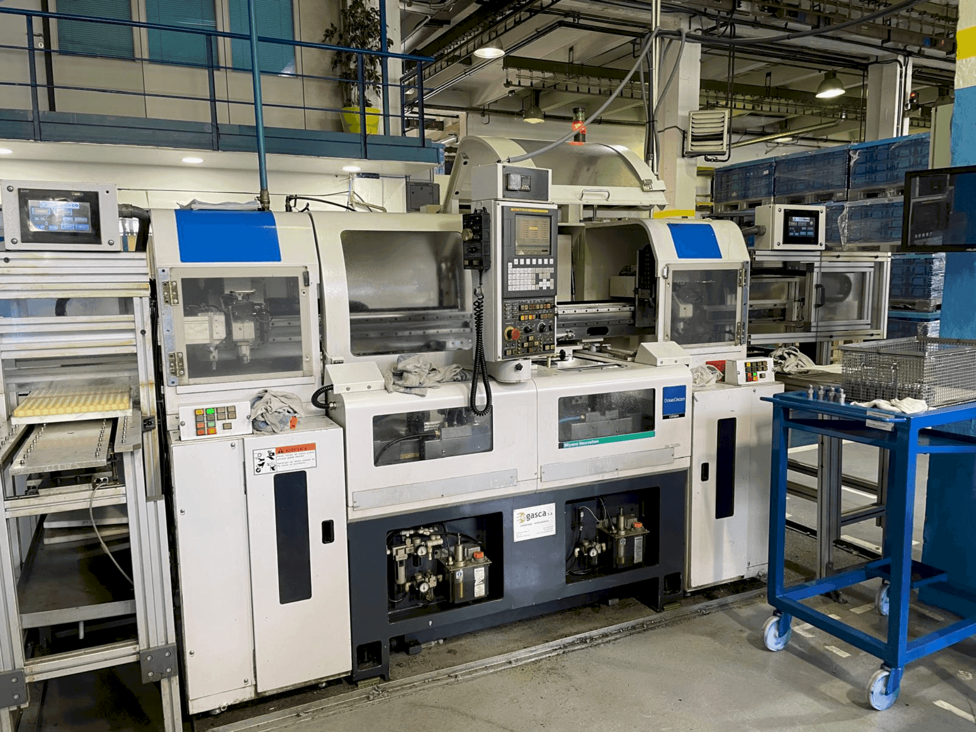 Makine Miyano GN-3200W - Önden görünüm