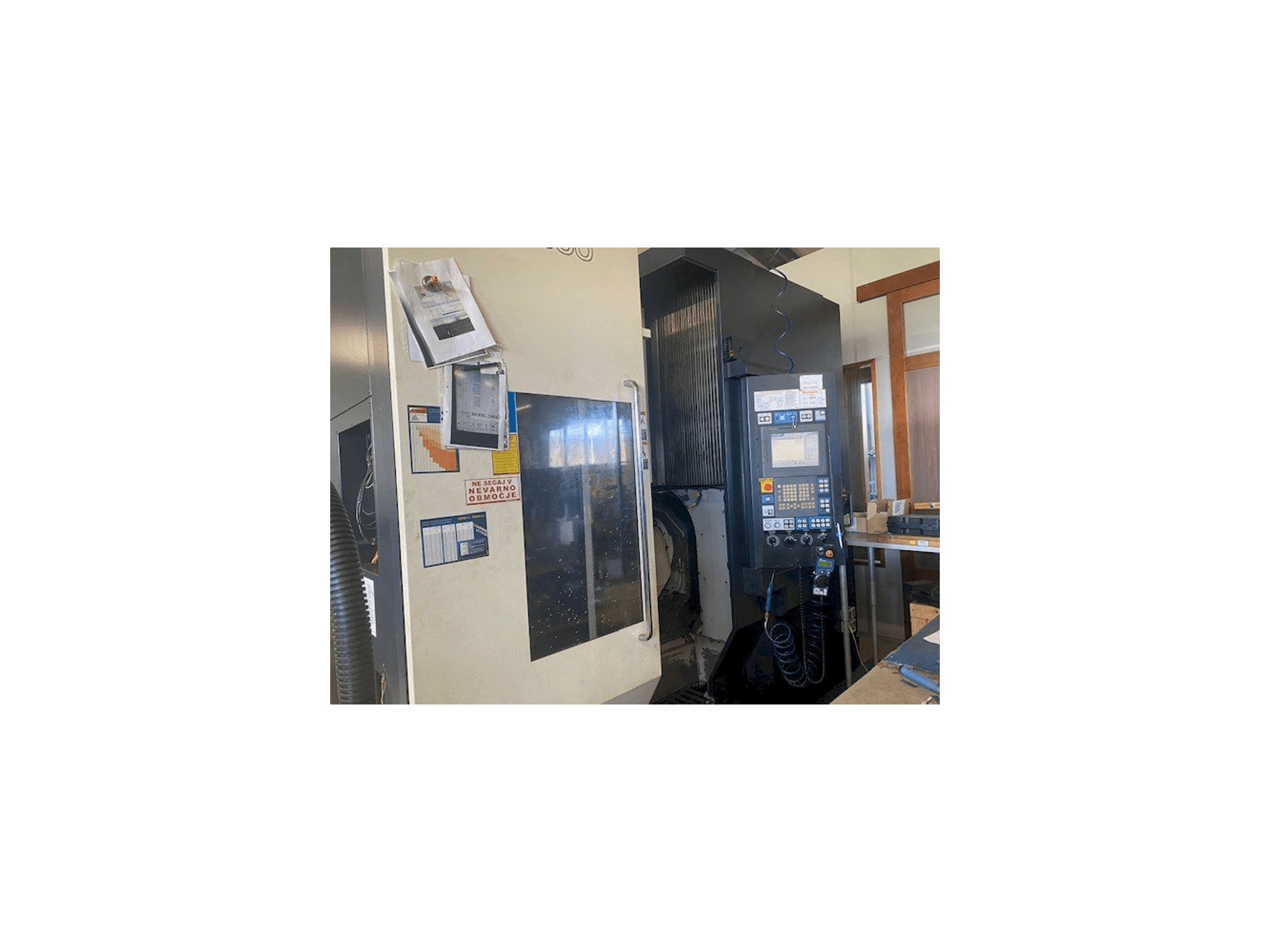 Makine Makino D500 - Önden görünüm