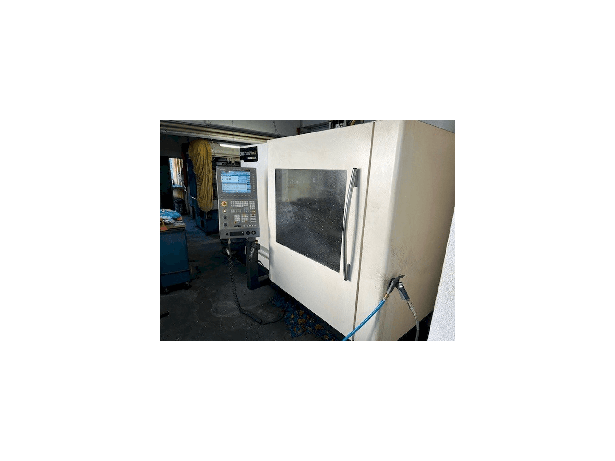 Makine DMG 1035 Evo - Önden görünüm