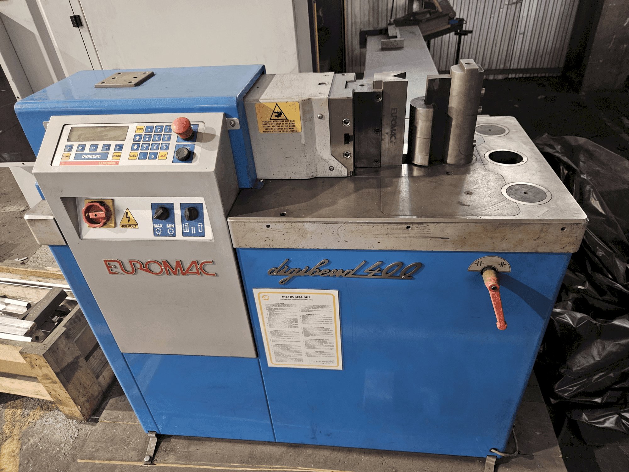 Makine Euromac DIGIBEND 400 CNC - Önden görünüm