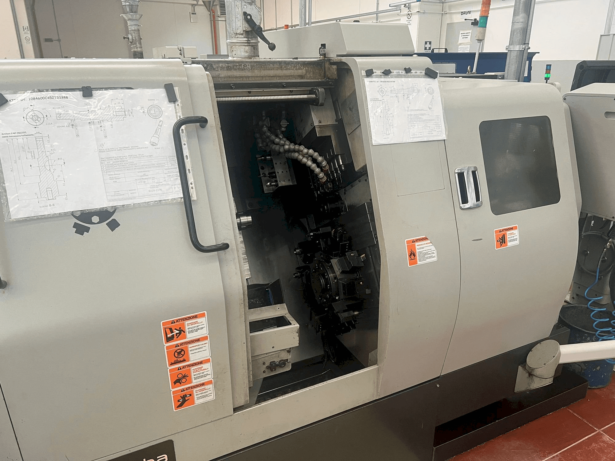 Makine Hanwha STL 38 H - Önden görünüm