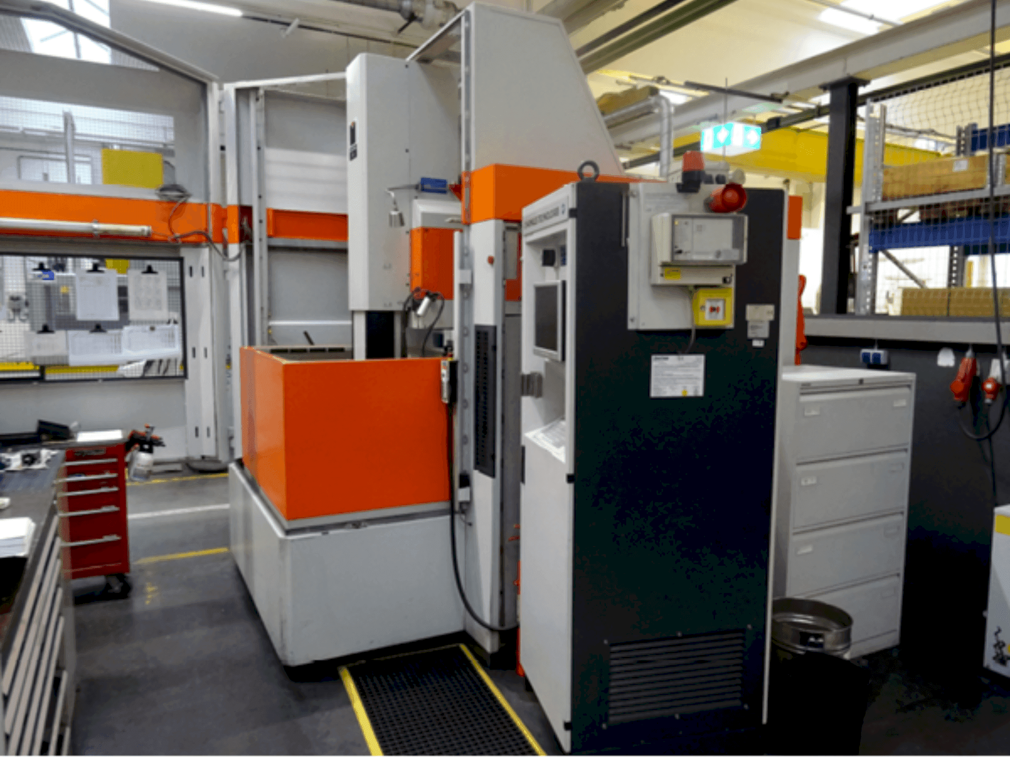 Makine CHARMILLES Roboform 41 - Önden görünüm