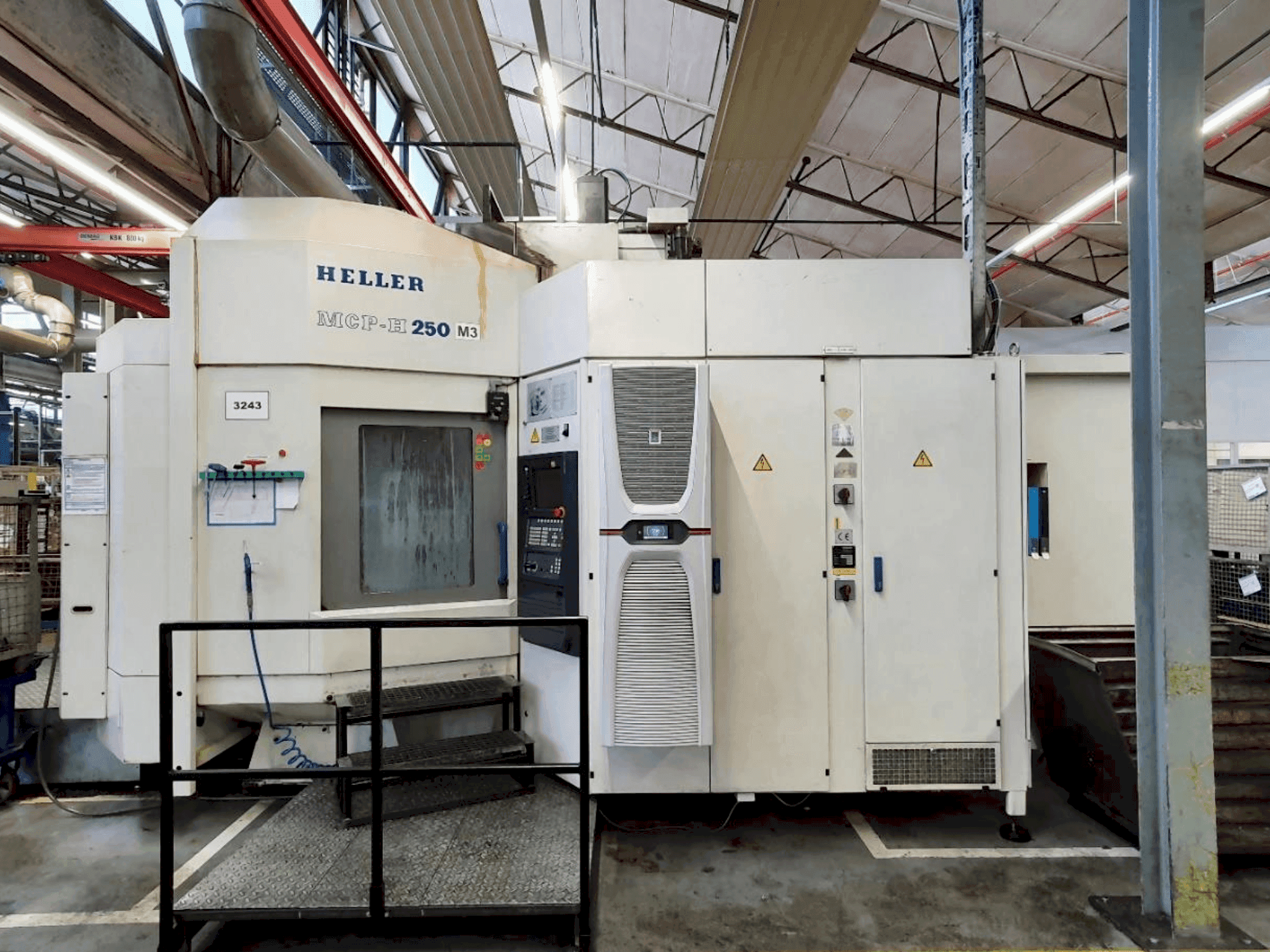 Makine HELLER MCP-H 250 - Önden görünüm