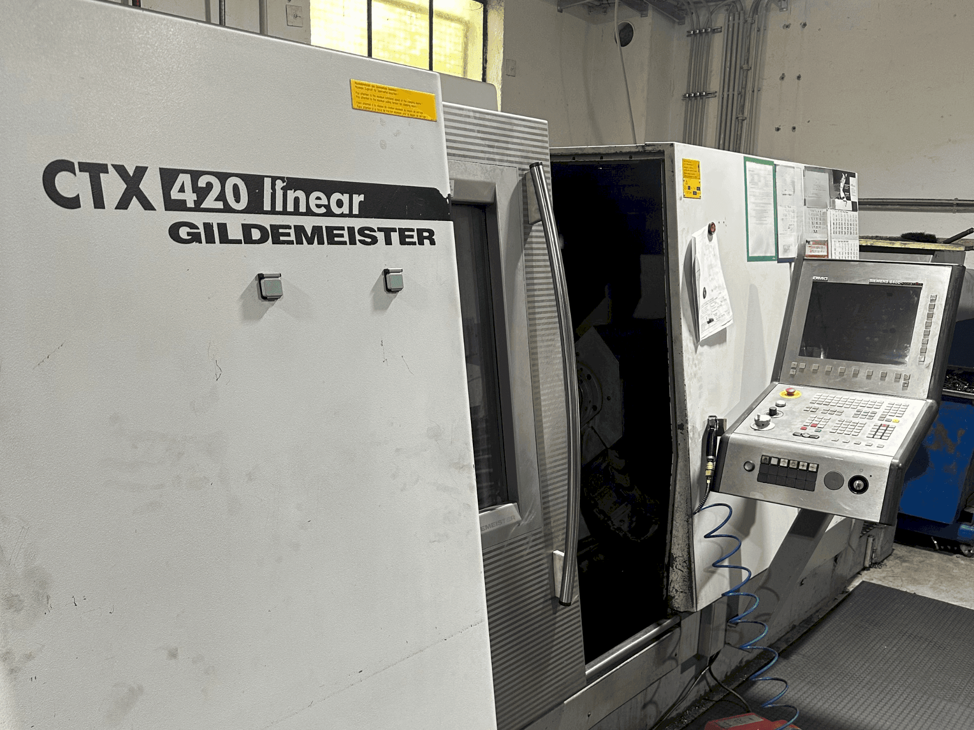 Makine DMG CTX 420 Linear V6 - Önden görünüm