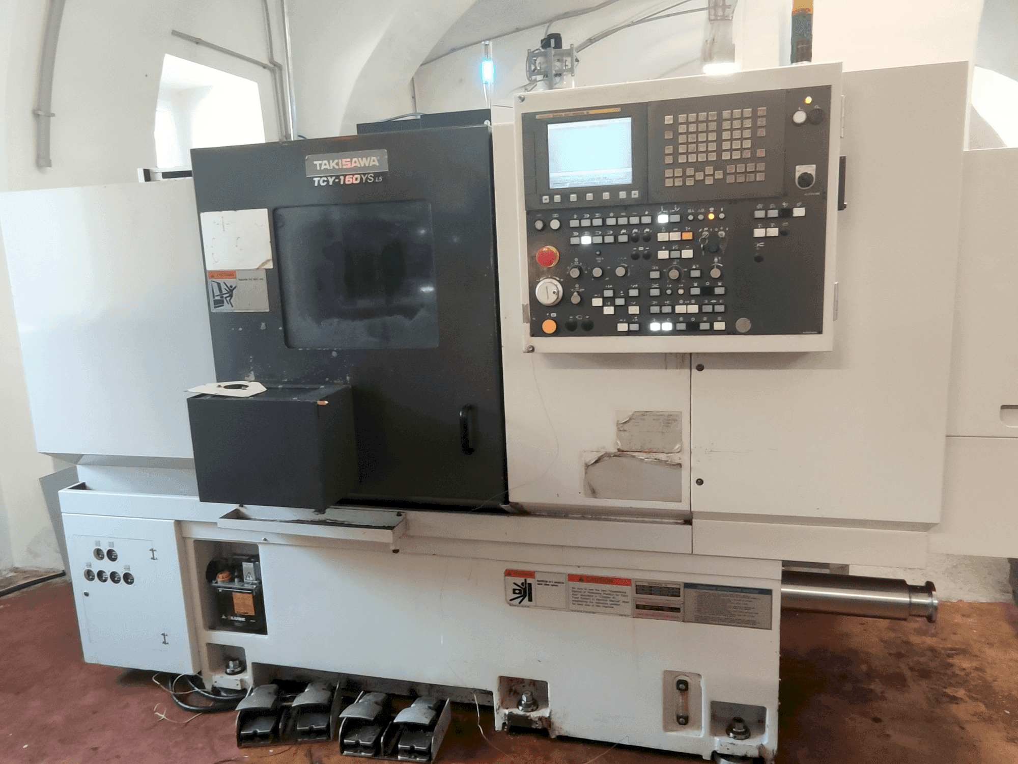 Makine Takisawa TCY-160YS L5 - Önden görünüm