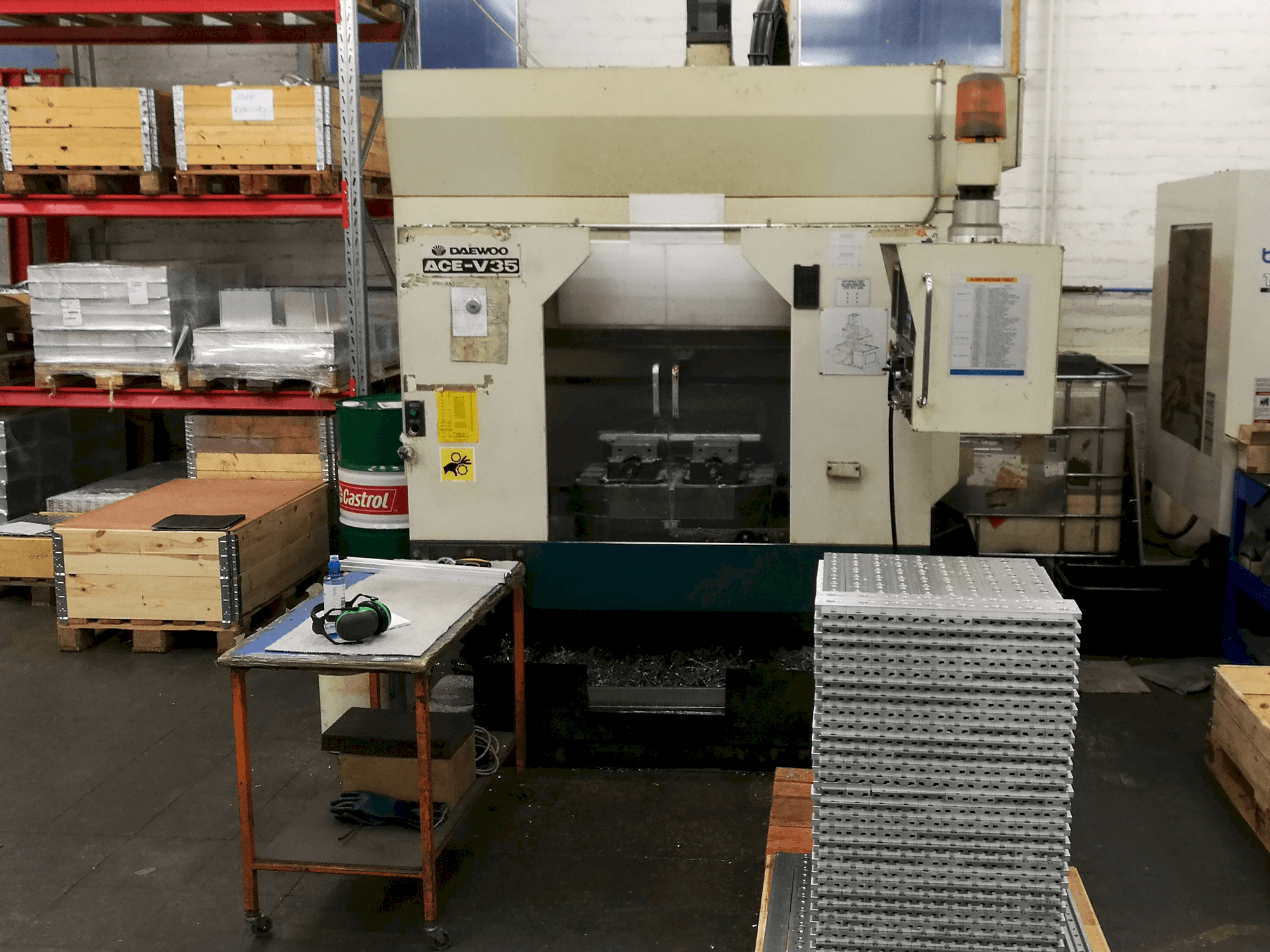 Makine DAEWOO - Önden görünüm ACE V-35