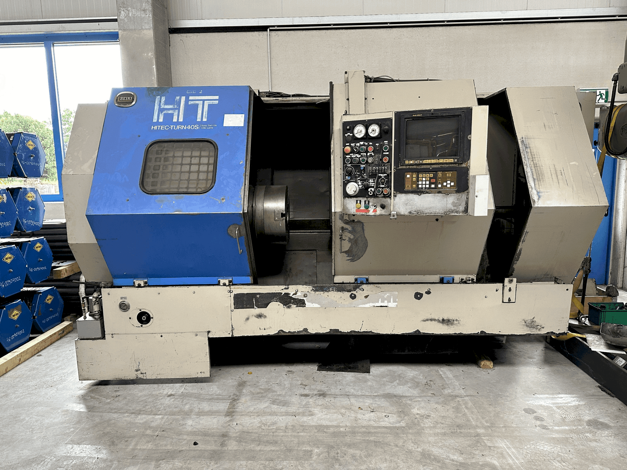 Makine HITACHI SEIKI HT 40S - Önden görünüm