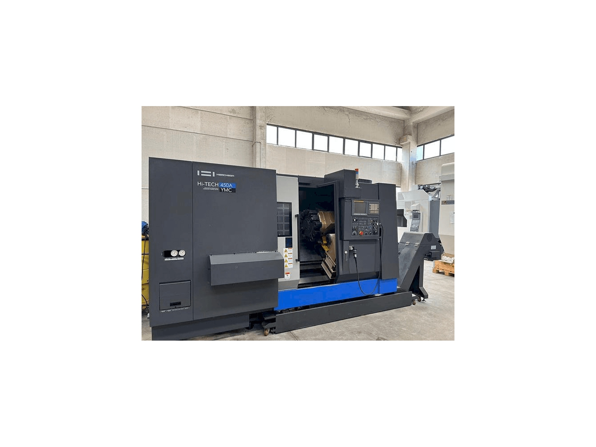 Makine HWACHEON HI-ECO 450A YMC - Önden görünüm