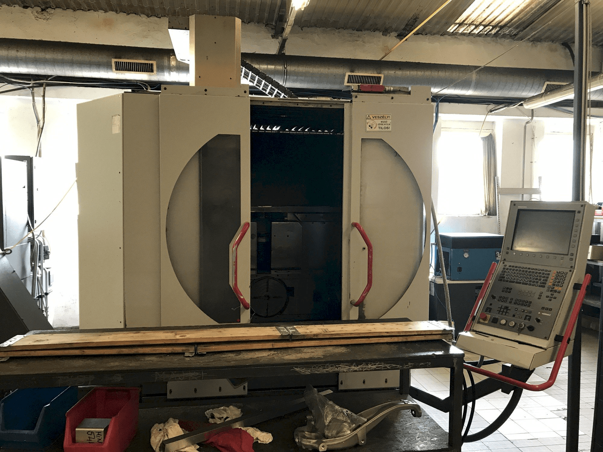 Makine HERMLE B 300 U - Önden görünüm