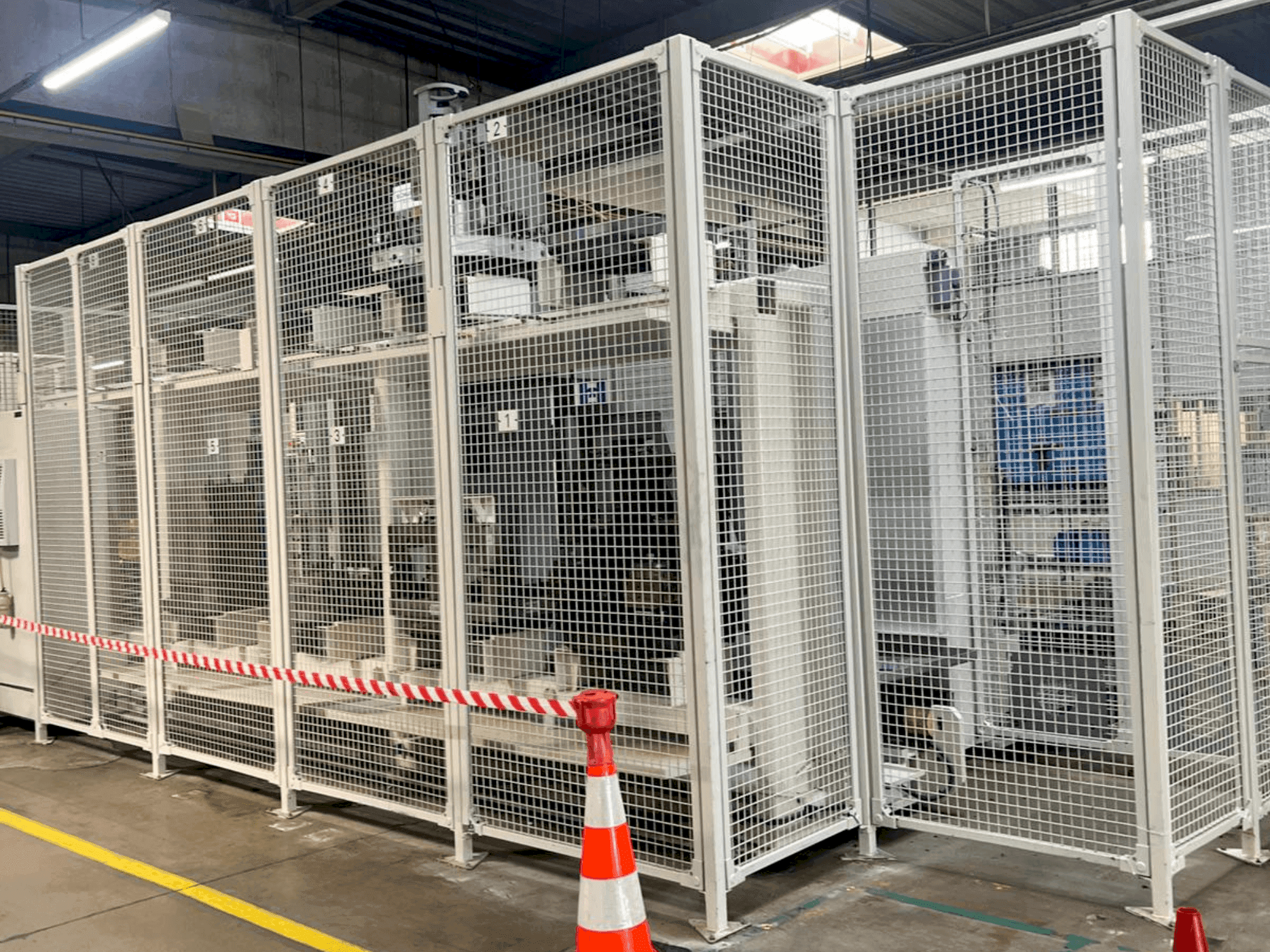 Makine HELLER MCH 250 - Önden görünüm