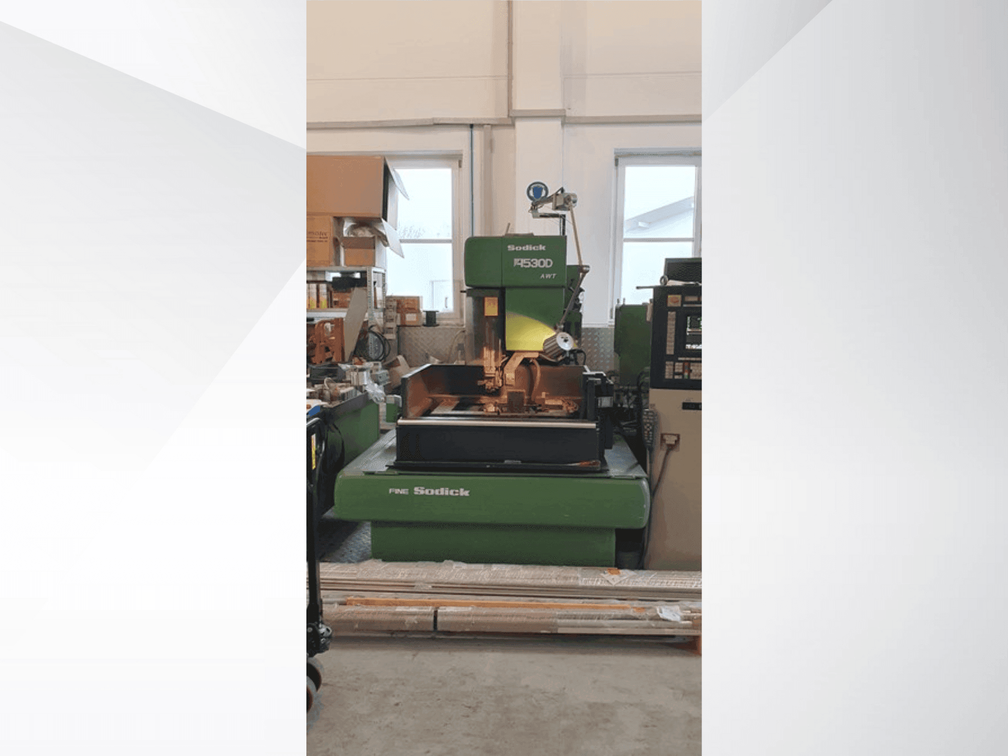 Makine Sodick A 530 D AWT - Önden görünüm