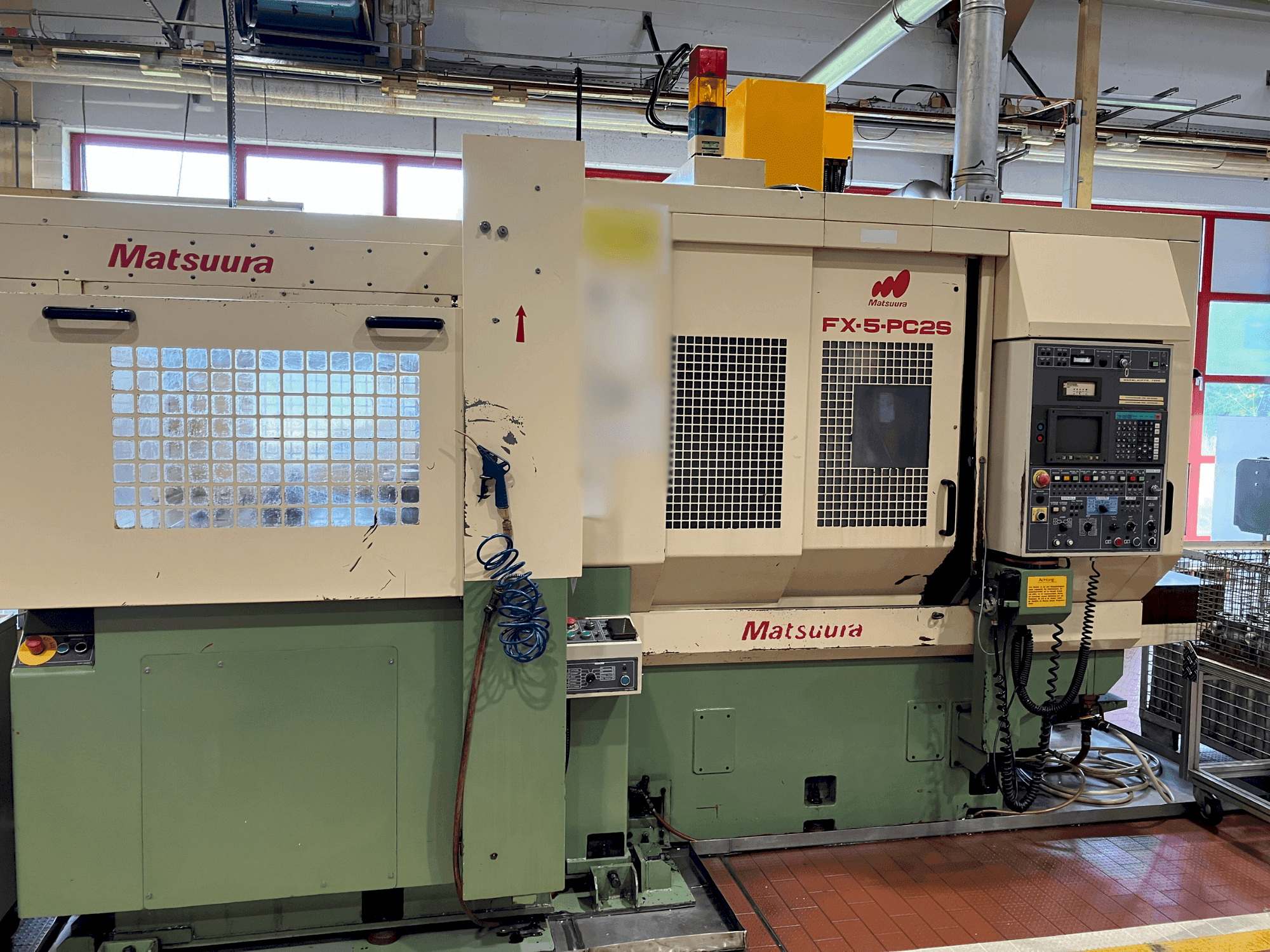 Makine Matsuura FX-5-PC2S - Önden görünüm