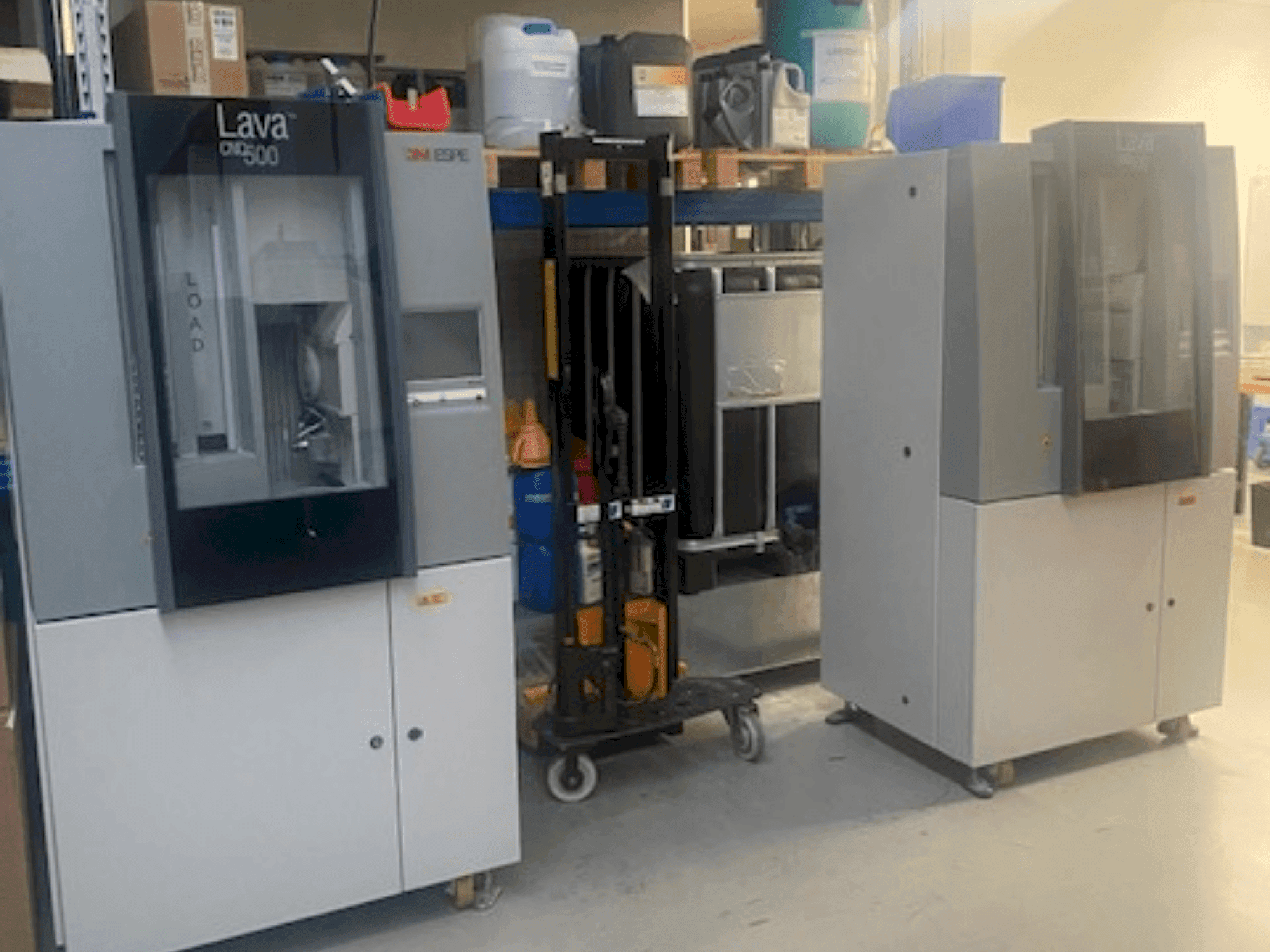 Makine ESPE LAVA CNC 500 - Önden görünüm