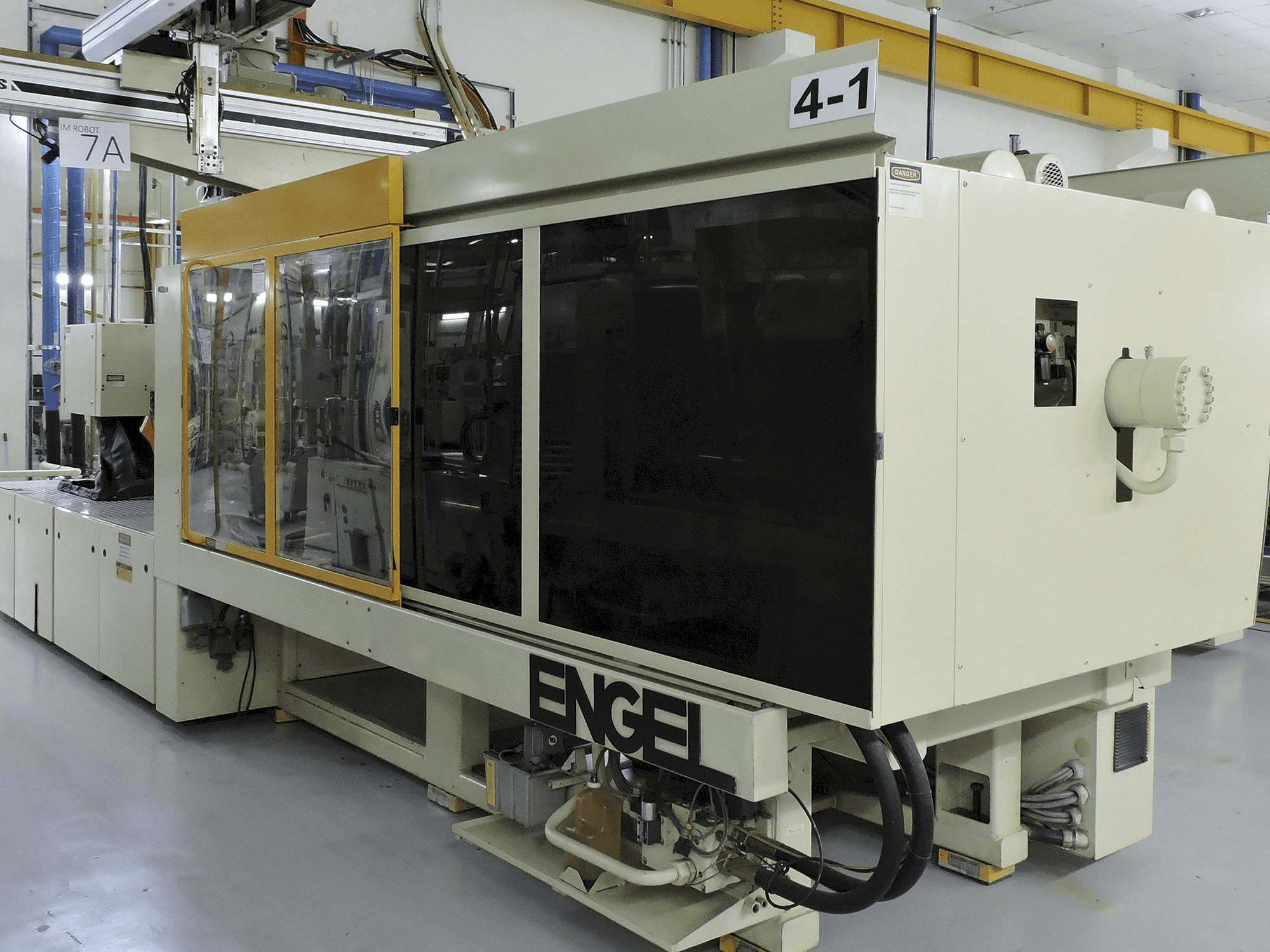 Makine ENGEL - Önden görünüm ES1300/450 BHP