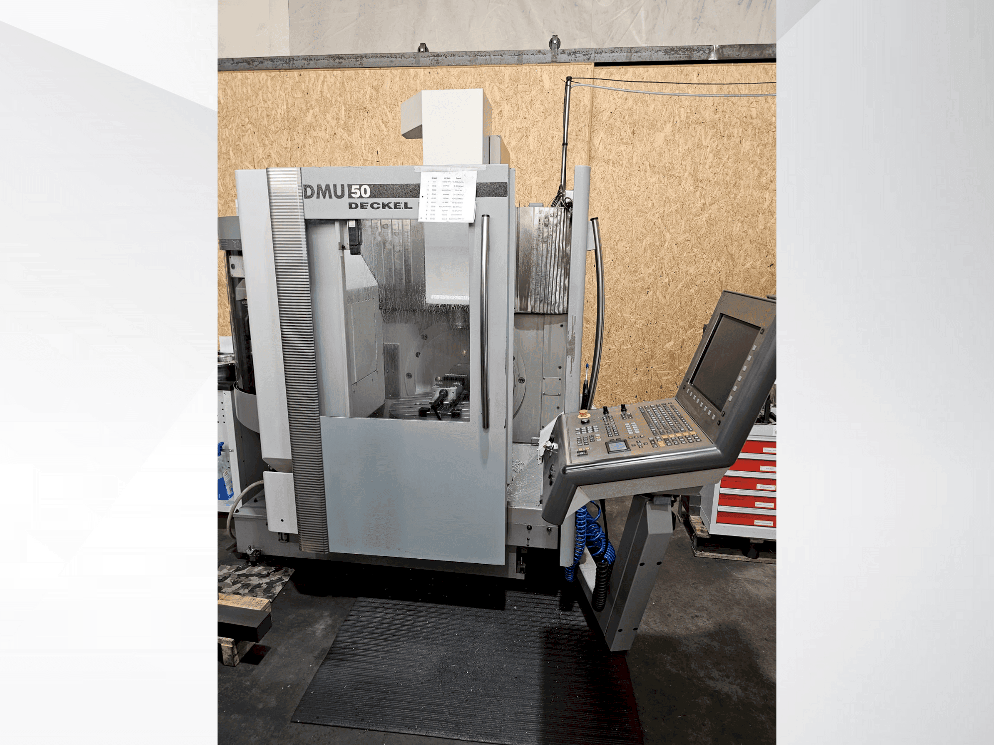 Makine DMG DECKEL MAHO DMU 50 - Önden görünüm