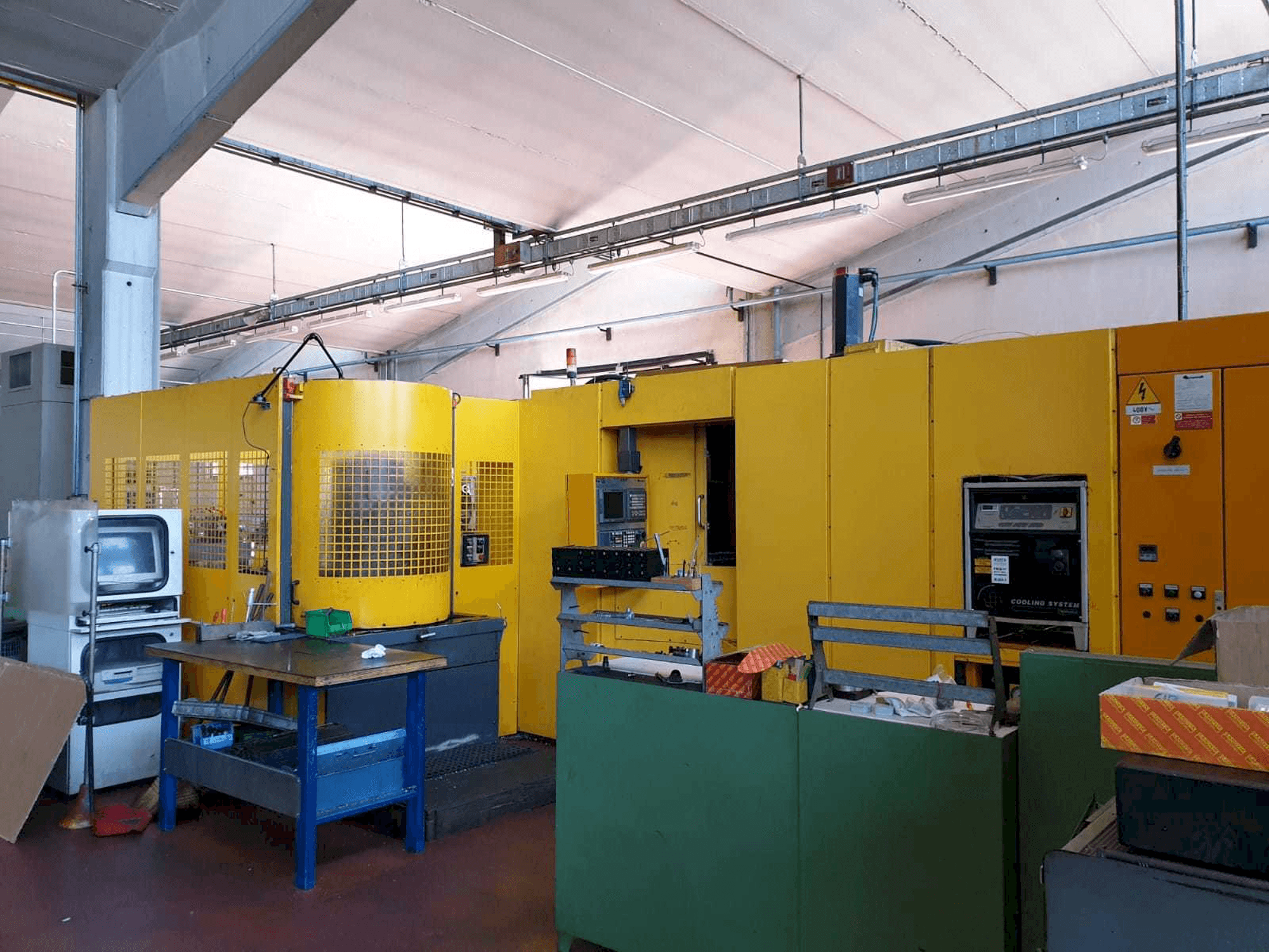 Makine Mandelli Thunder 500 - Önden görünüm