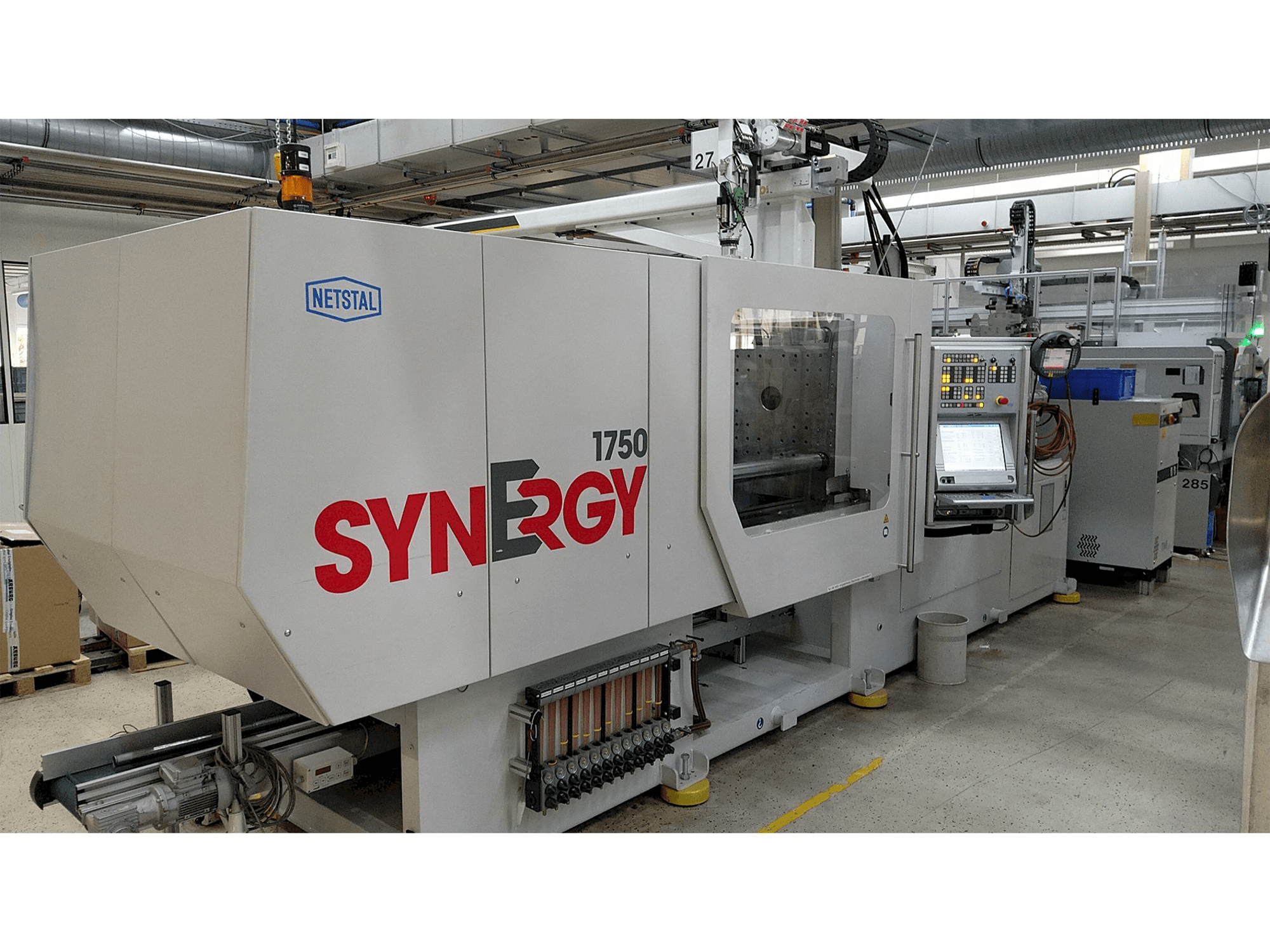 Makine Netstal SynErgy 1750-600 - Önden görünüm