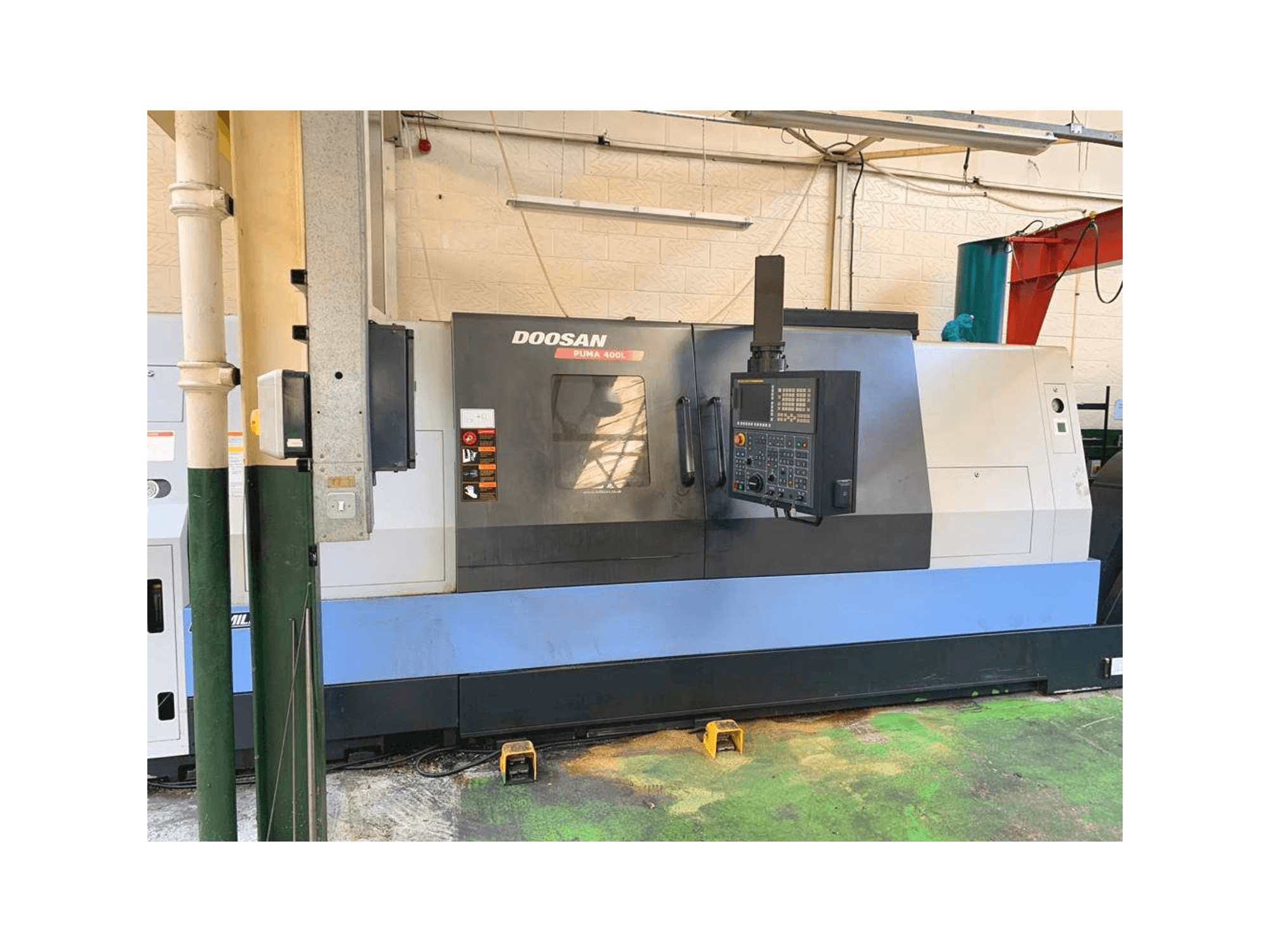 Makine Doosan Puma 400LB - Önden görünüm