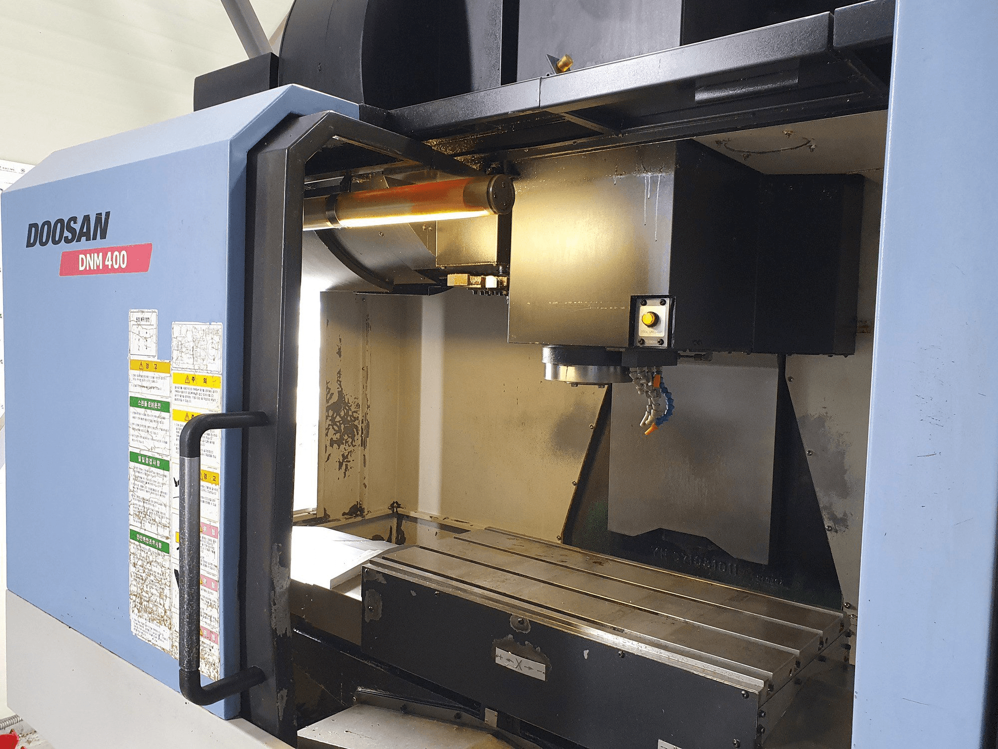 Makine Doosan DNM400 - Önden görünüm