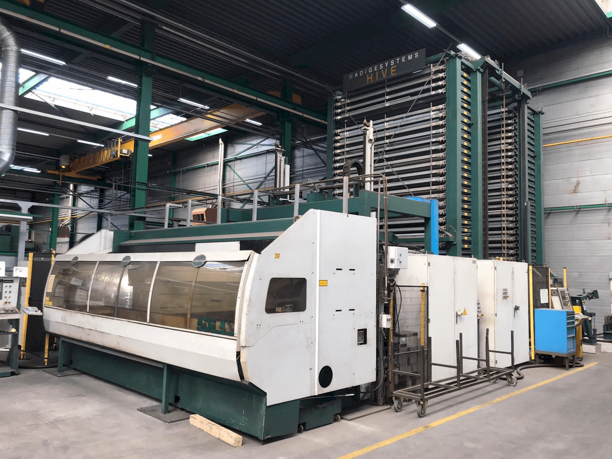 Makine BLM Adige Adilas 3,2kW CO2 laser 3015 + automation - Önden görünüm