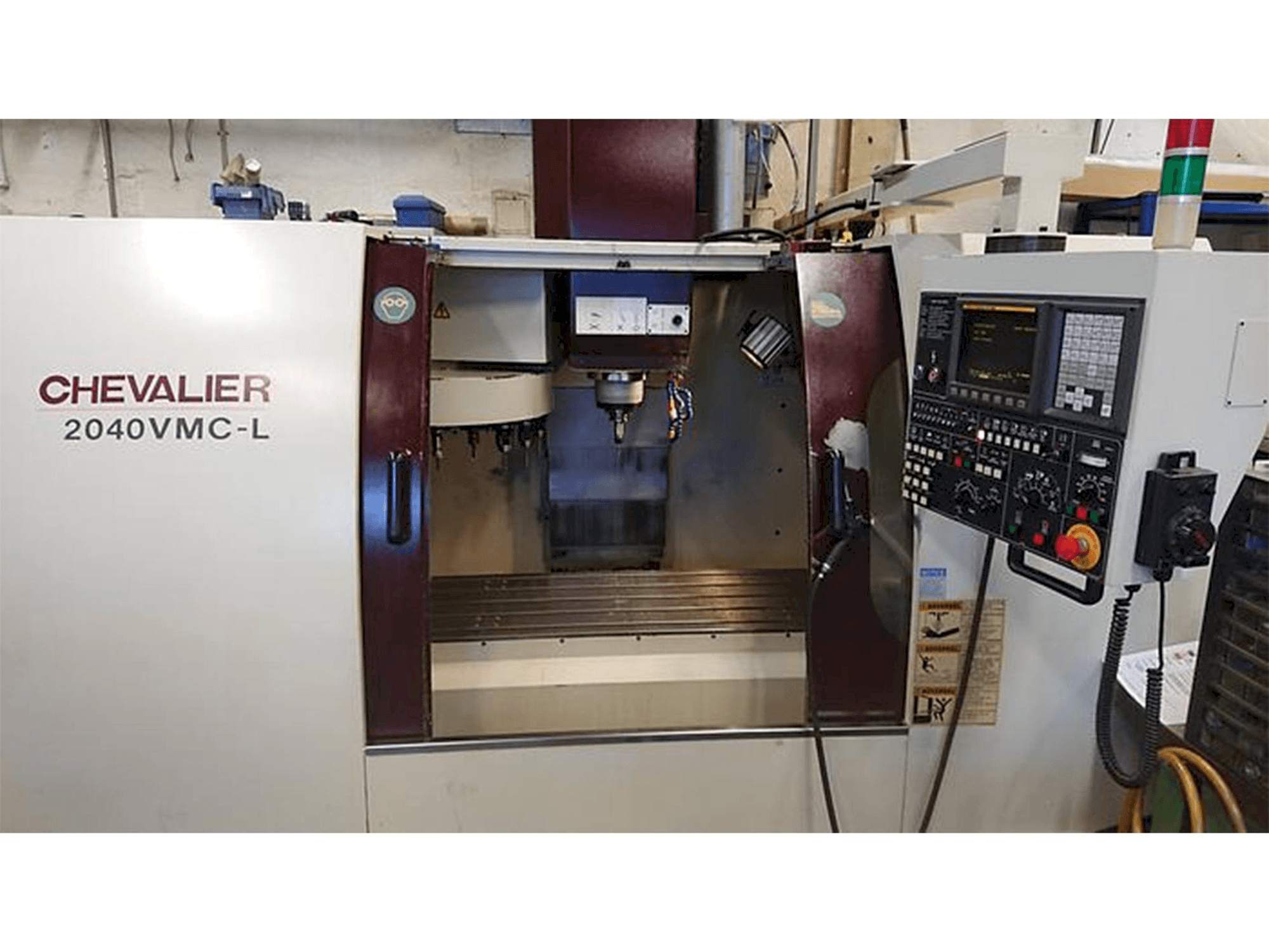 Makine Chevalier 2040 VMC-L - Önden görünüm