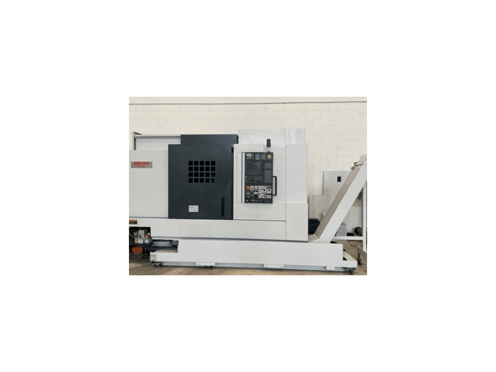 Makine MORI SEIKI NL 3000Y/700 - Önden görünüm