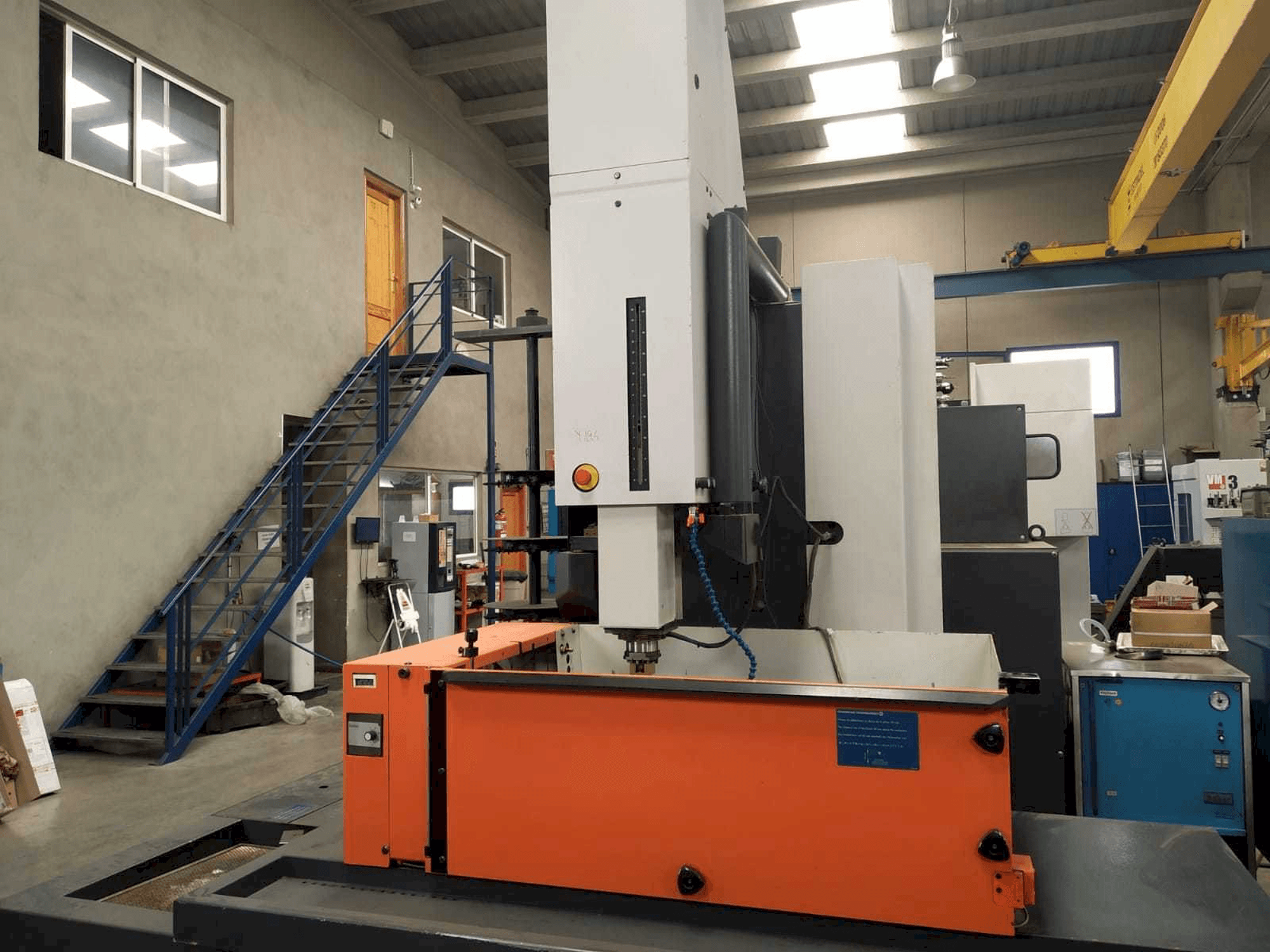 Makine CHARMILLES Roboform 4000 - Önden görünüm