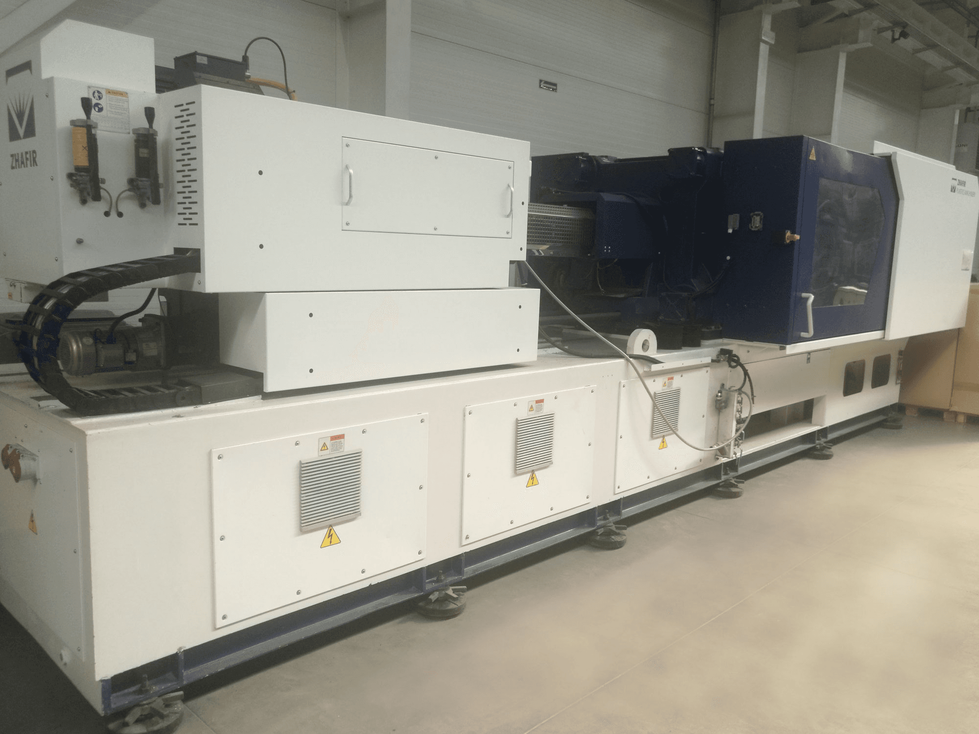 Makine Zhafir - Önden görünüm VE 4100/1100