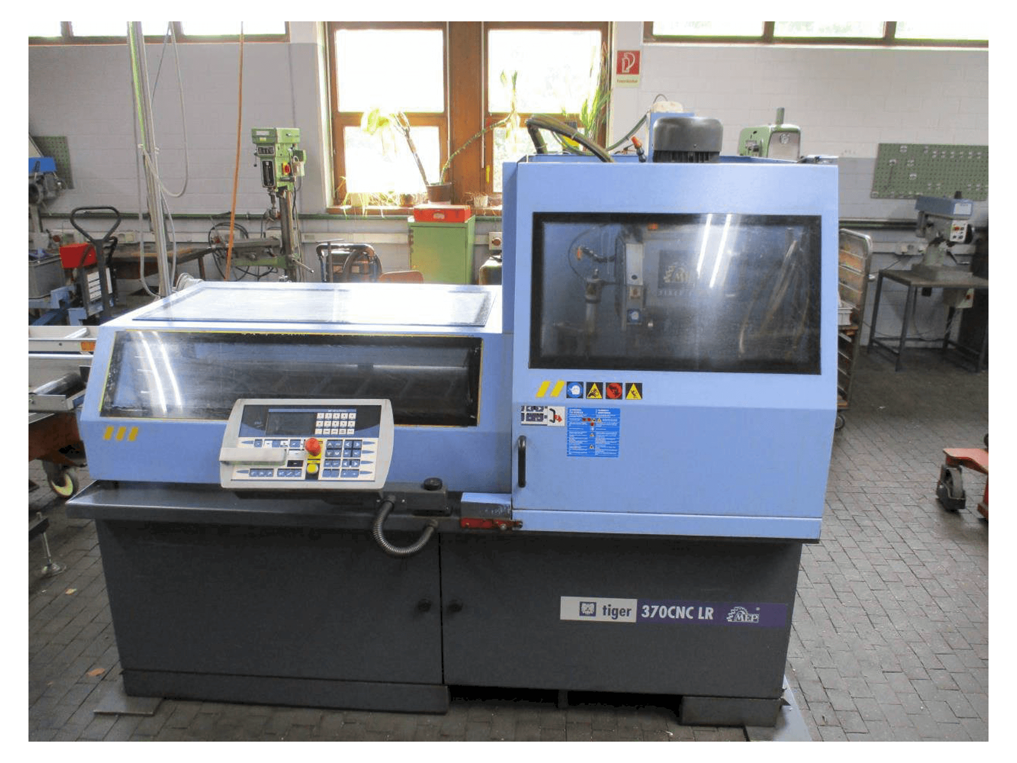 Makine MEP TIGER 370 CNC - LR - Önden görünüm