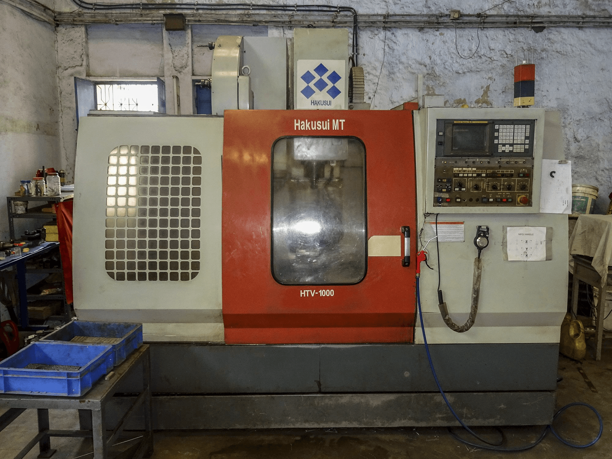 Makine HAKUSUI - Önden görünüm HTV-1000