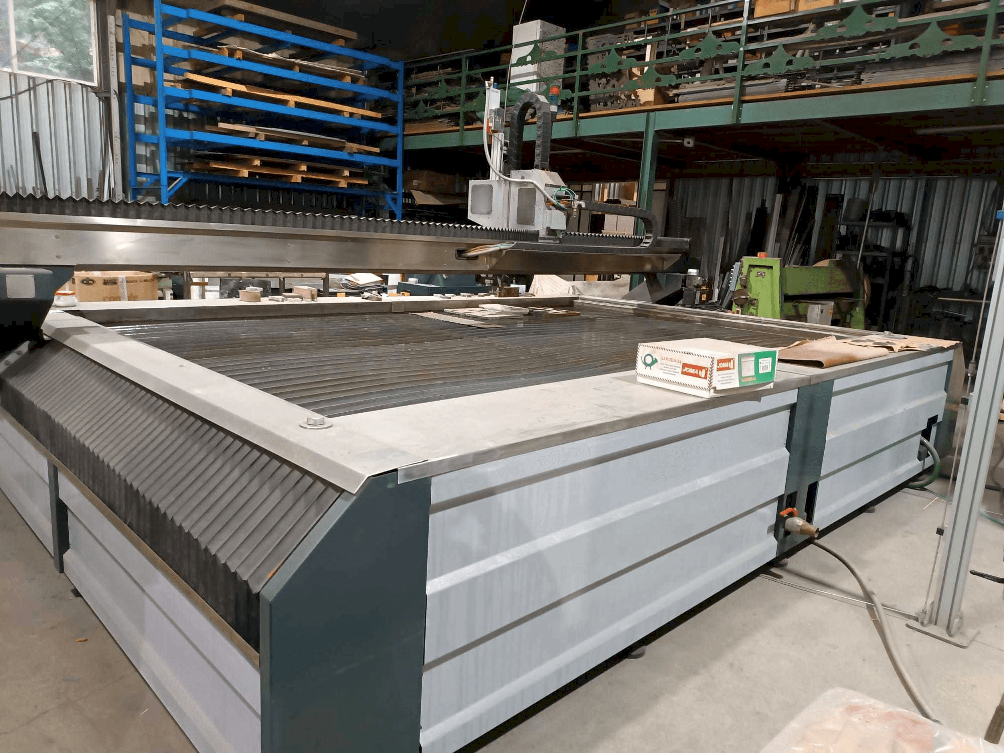 Makine SOITAAB Waterjet IP-20 - Önden görünüm