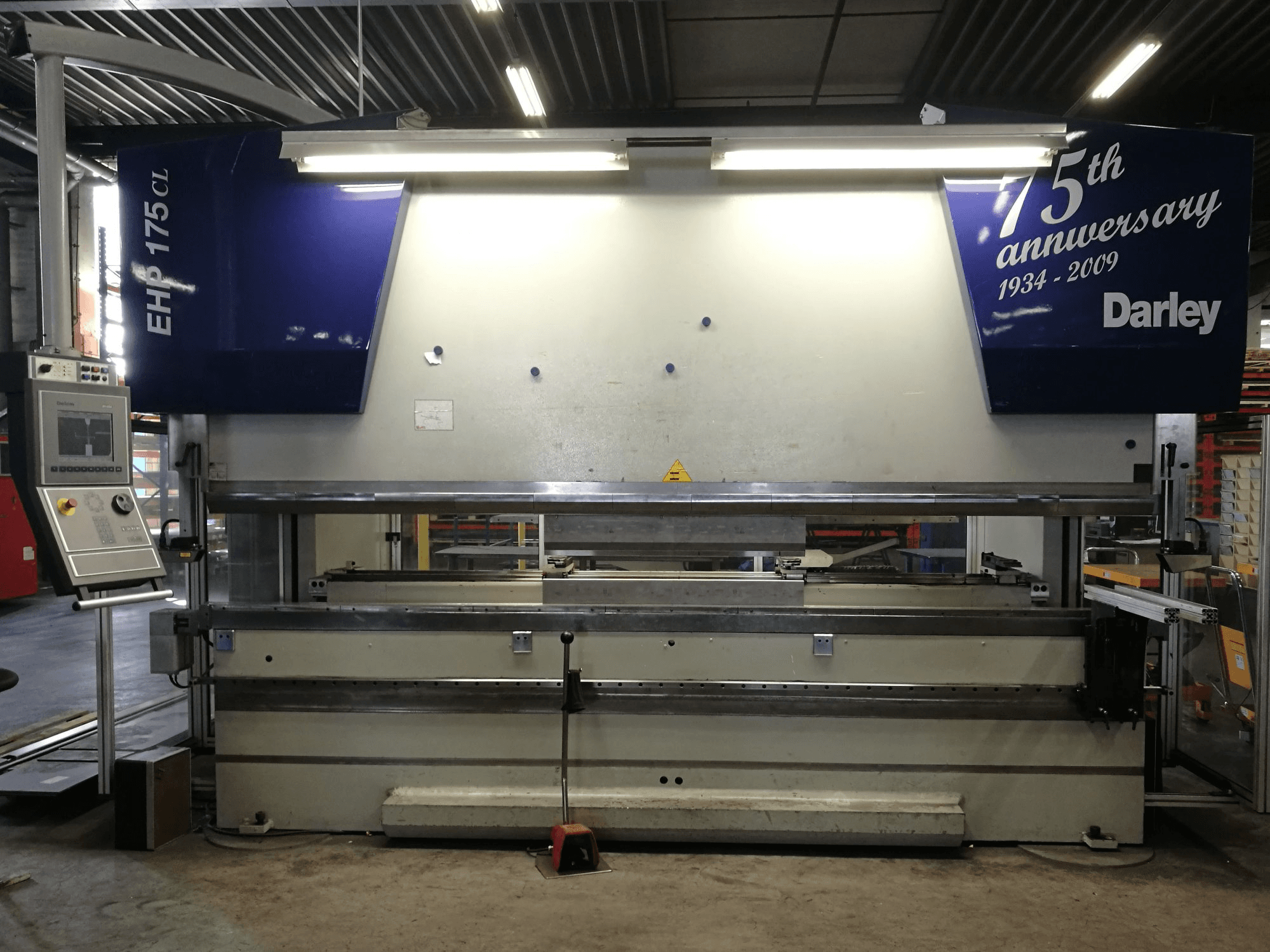 Makine Darley - Önden görünüm EHP LS 175.36/31 CL