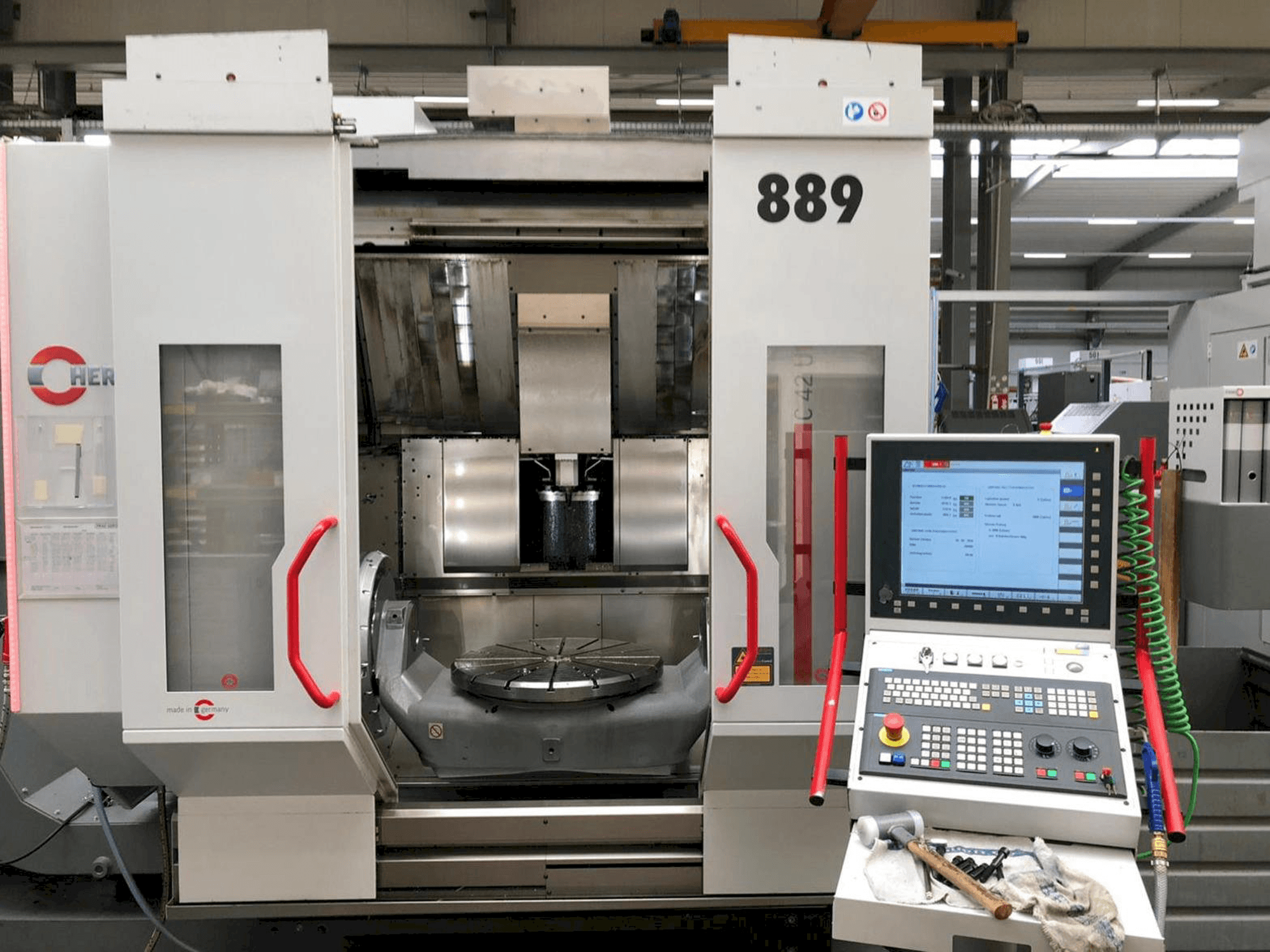 Makine HERMLE C42U MT - Önden görünüm