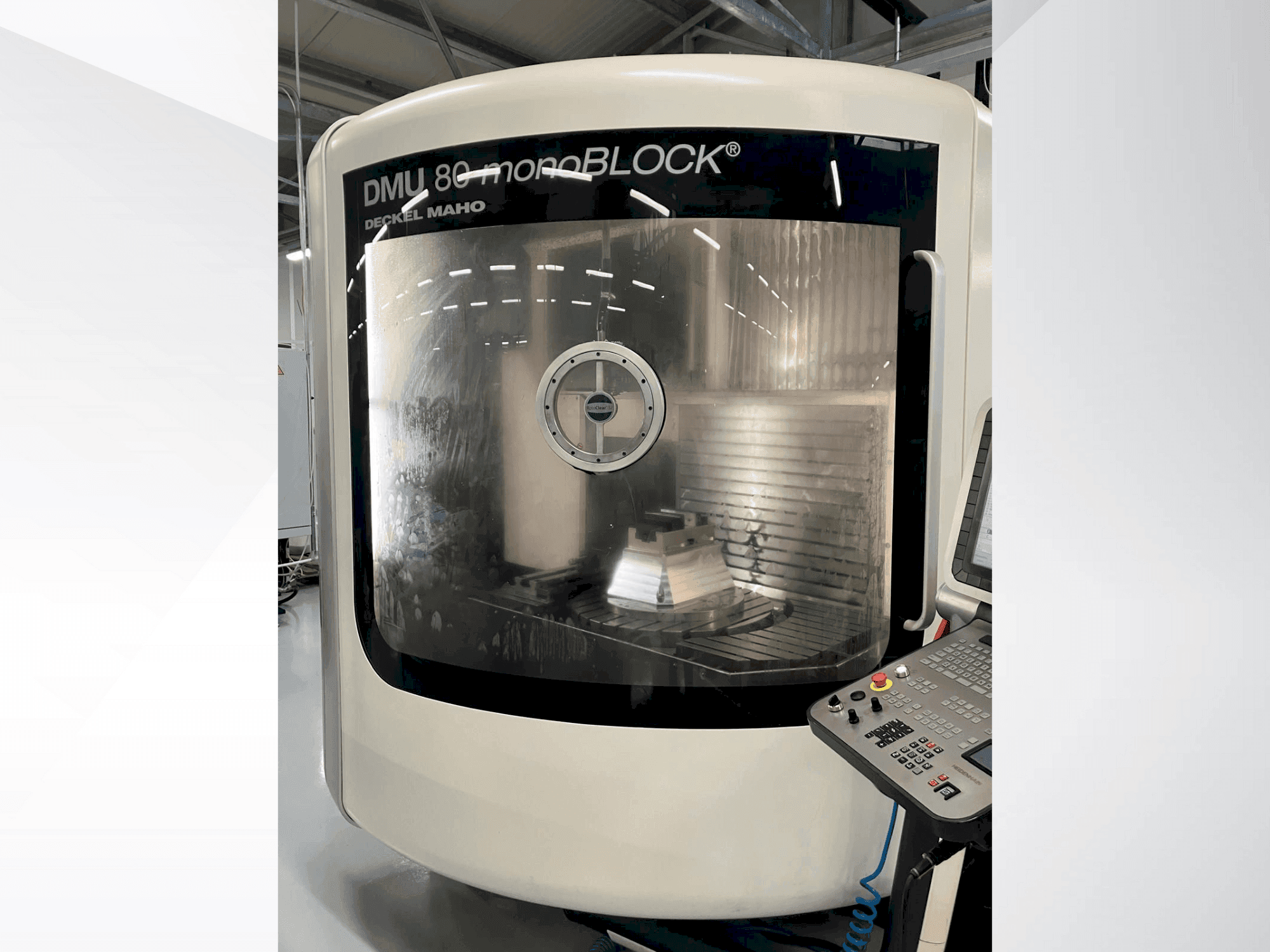 Makine DMG MORI DMU 80 Monoblock - Önden görünüm
