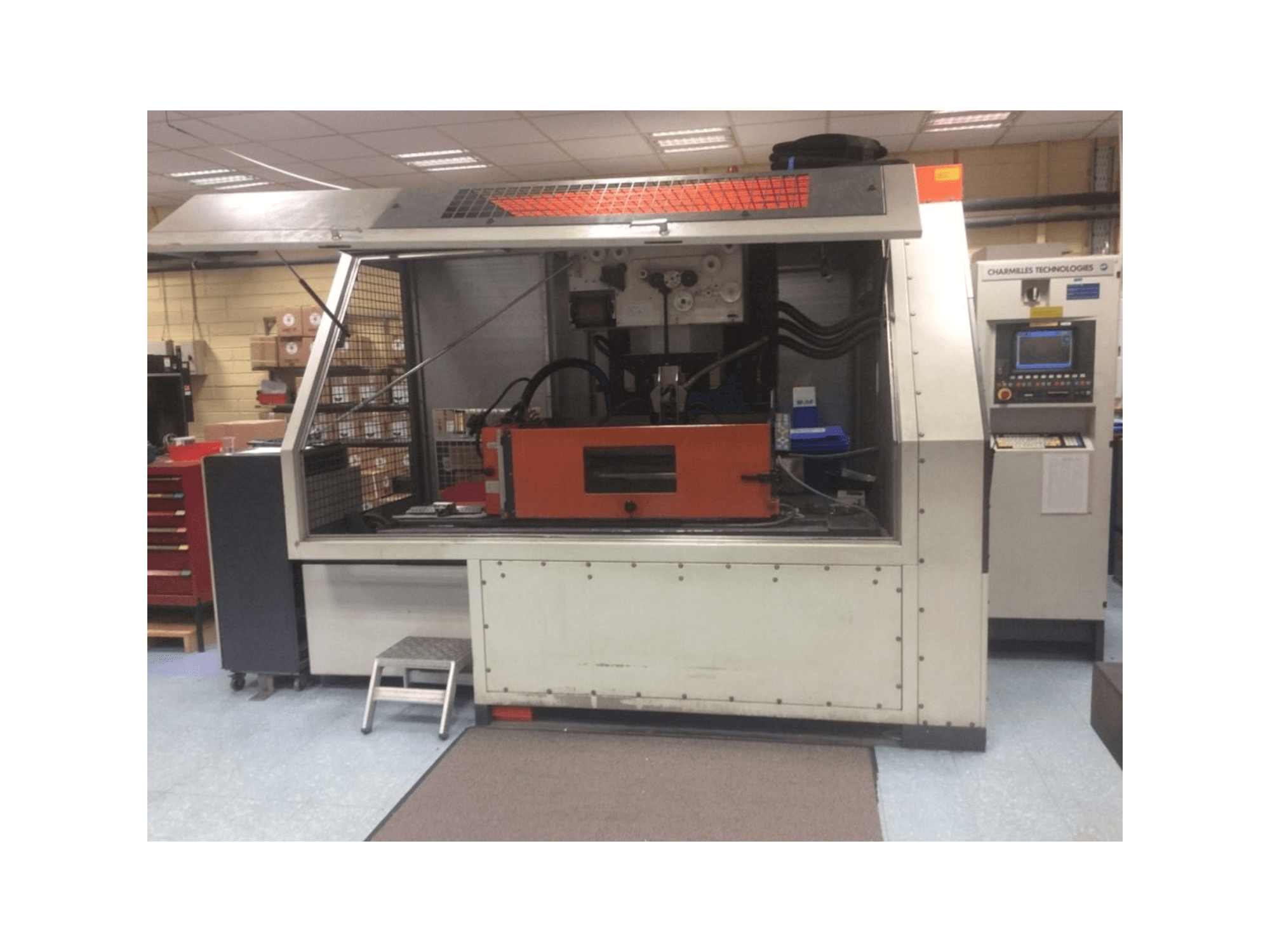 Makine CHARMILLES Robofil 4020 SI - Önden görünüm