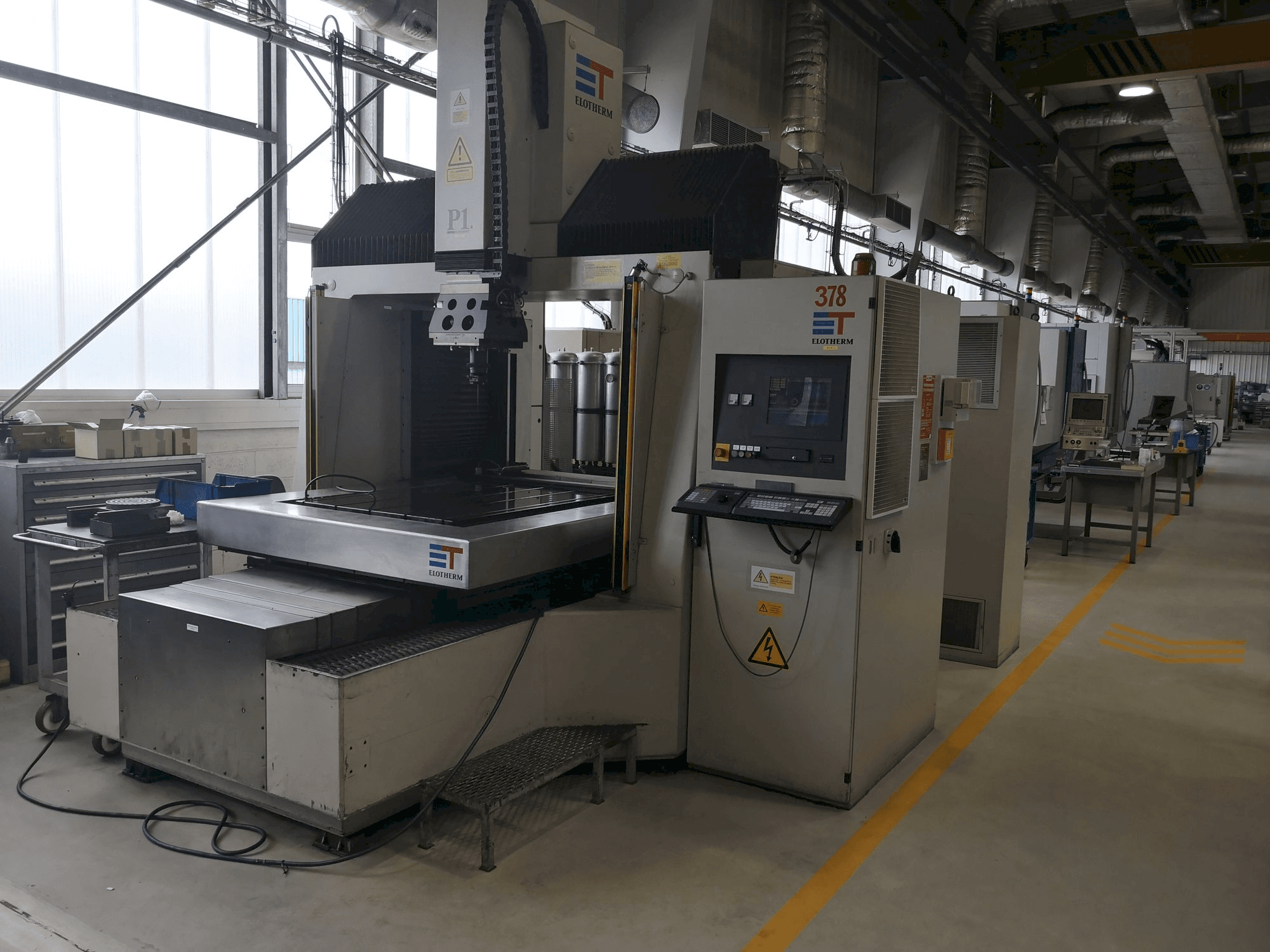 Makine ELOTHERM ELBOMAT P1 - Önden görünüm