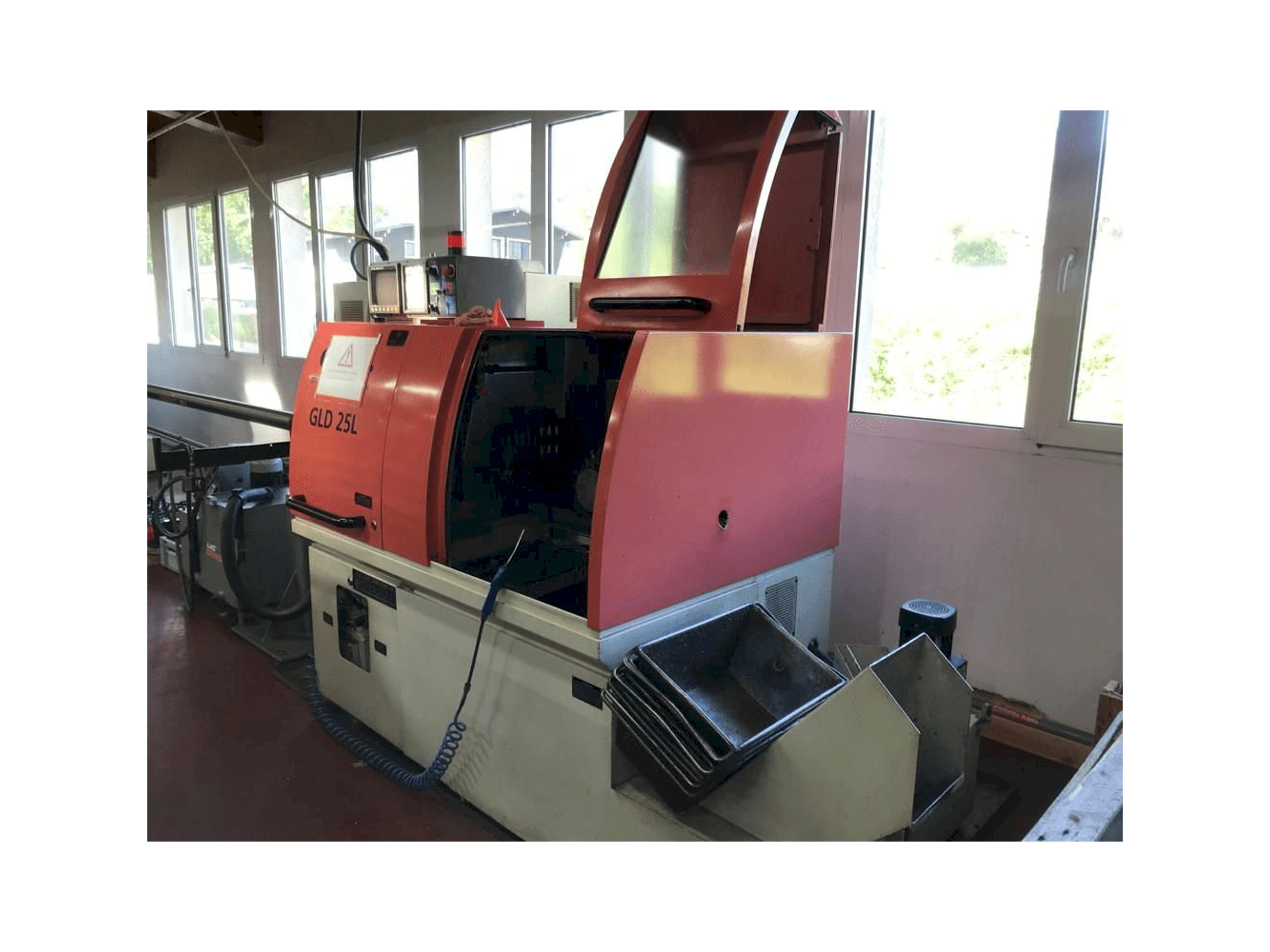 Makine Gildemeister GLD 25L - Önden görünüm