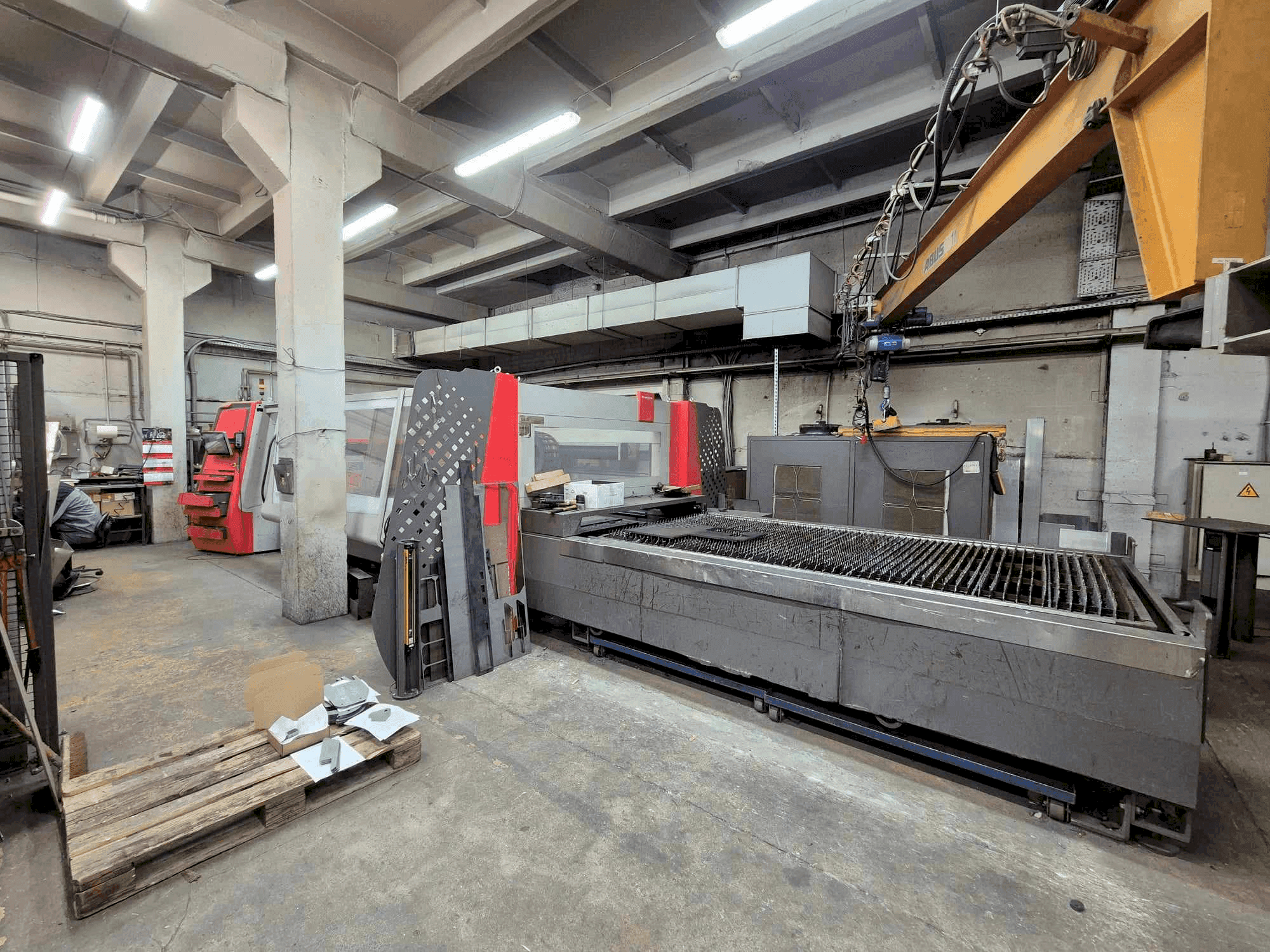 Makine Bystronic BYSTRONIC ByAutonom 3015 (2014) - Önden görünüm