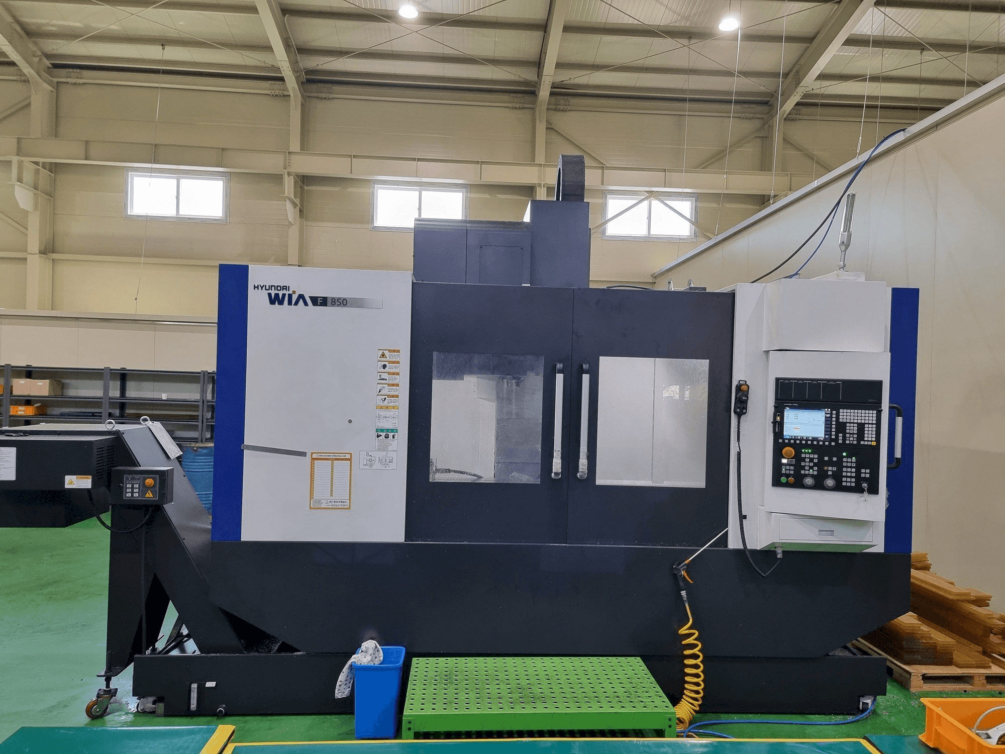 Makine Hyundai Wia F850 - Önden görünüm