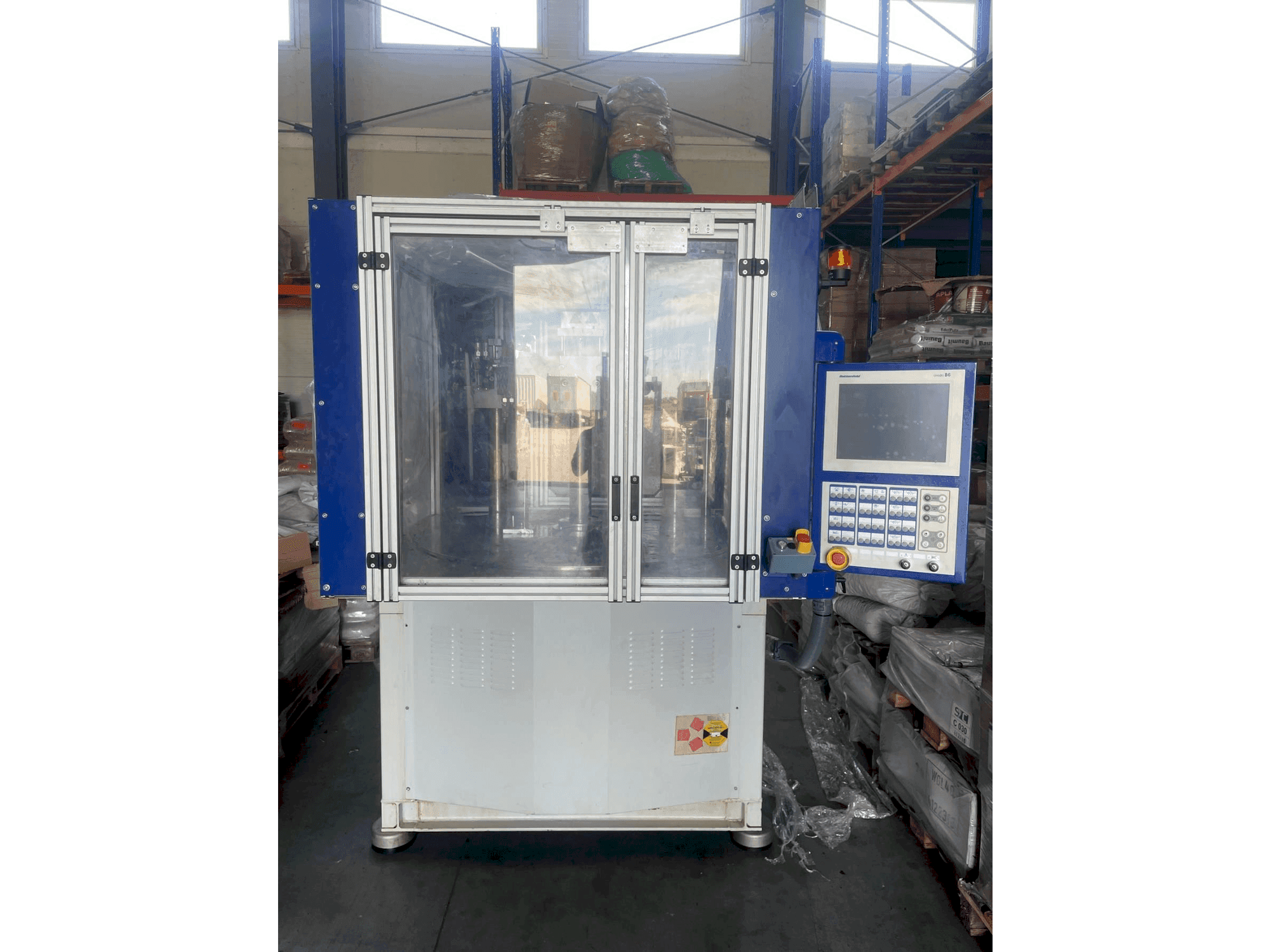 Makine Battenfeld VM 150/525 R1280 Unilog B6P - Önden görünüm