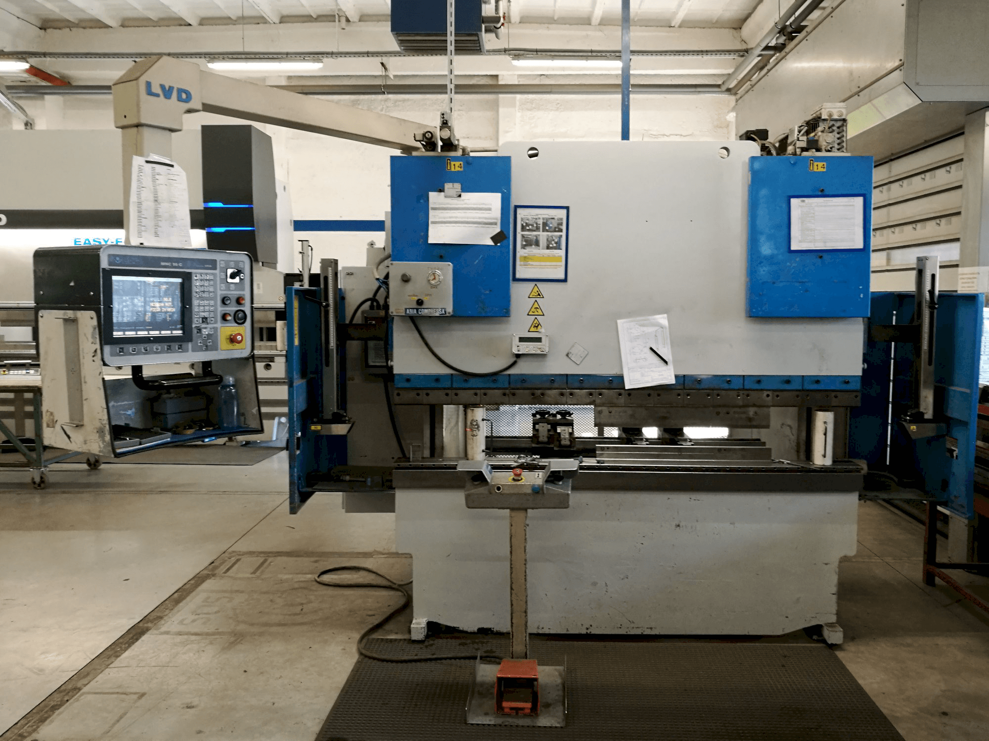 Makine LVD - Önden görünüm PPEB 50/20 MNC 95