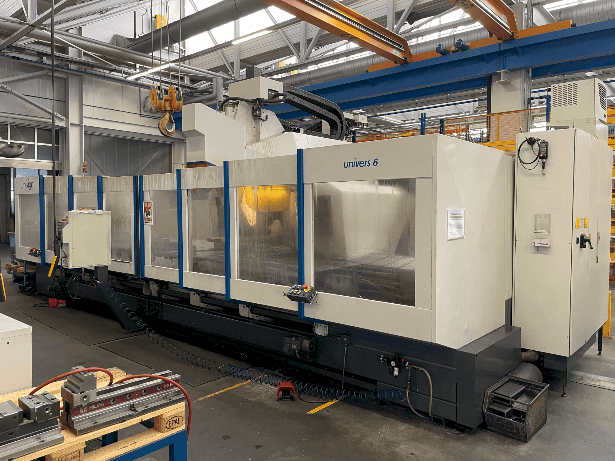 Makine Unisign UNIVERS 6 - Önden görünüm