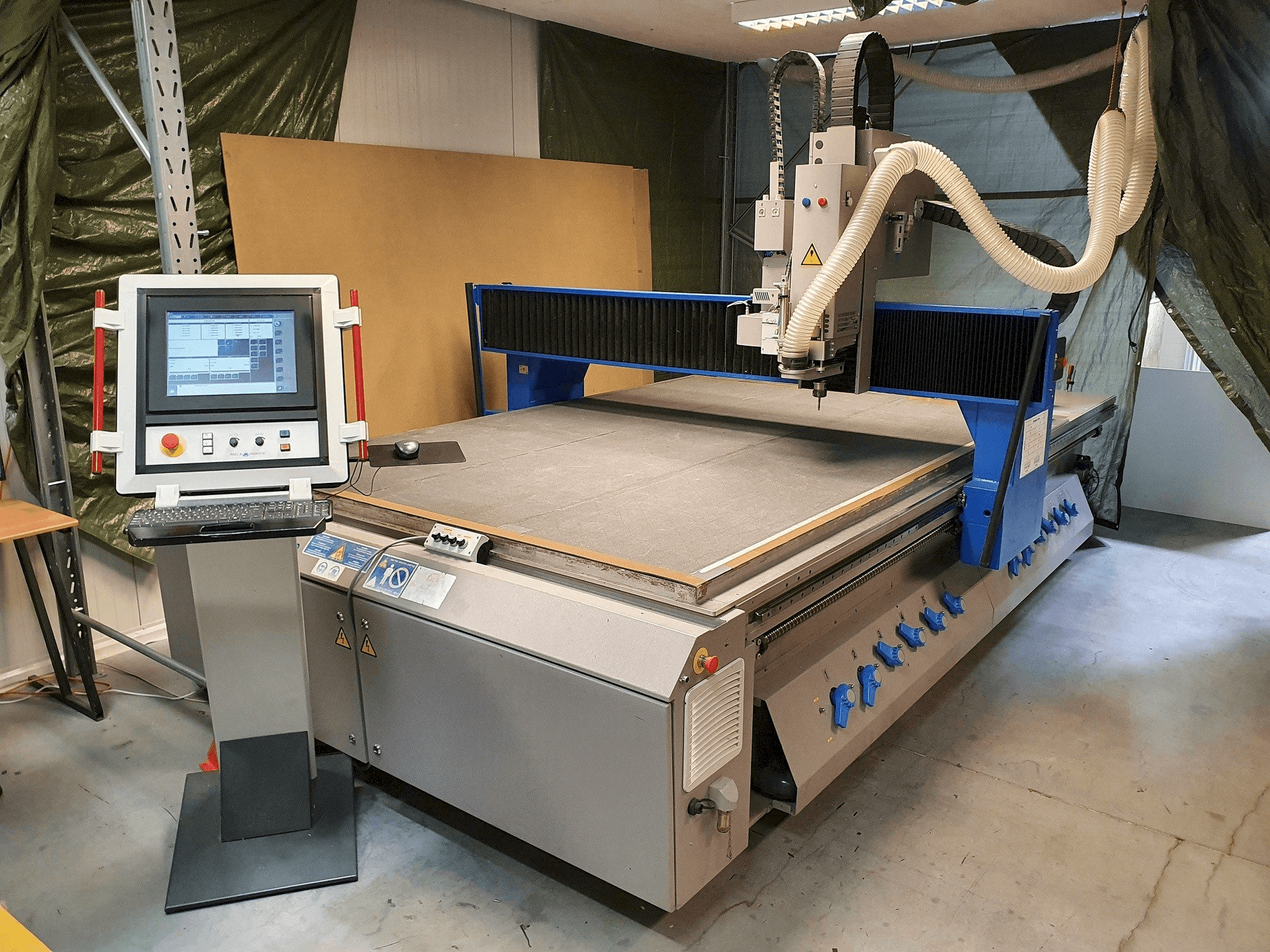 Makine MECANUMERIC Mecapro PRO 3020 - Önden görünüm