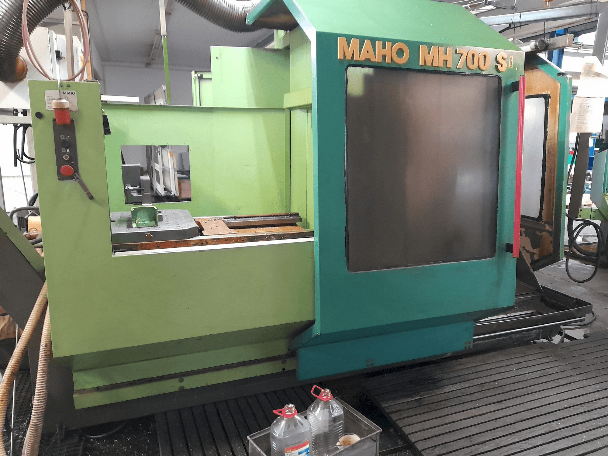 Makine MAHO MH 700 S - Sol taraftaki görüntü