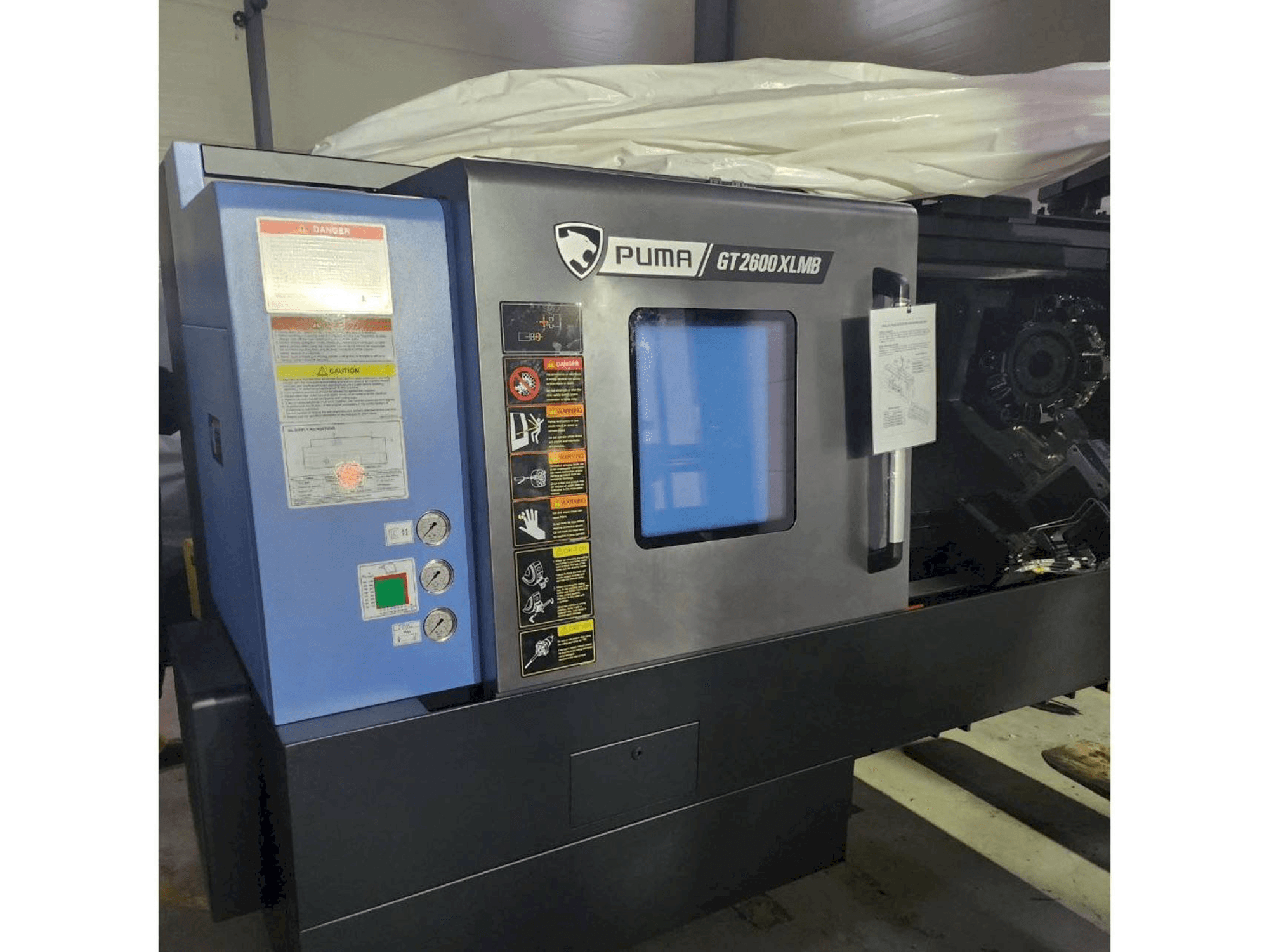 Makine DN SOLUTIONS - Önden görünüm