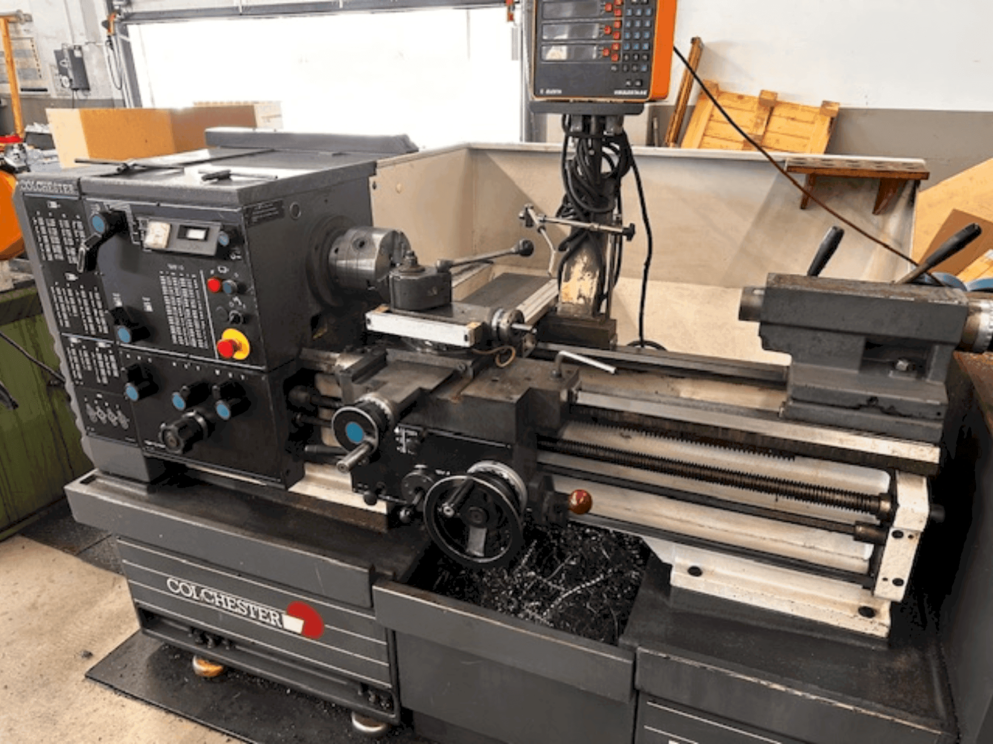 Makine Colchester Master 3250 - Önden görünüm